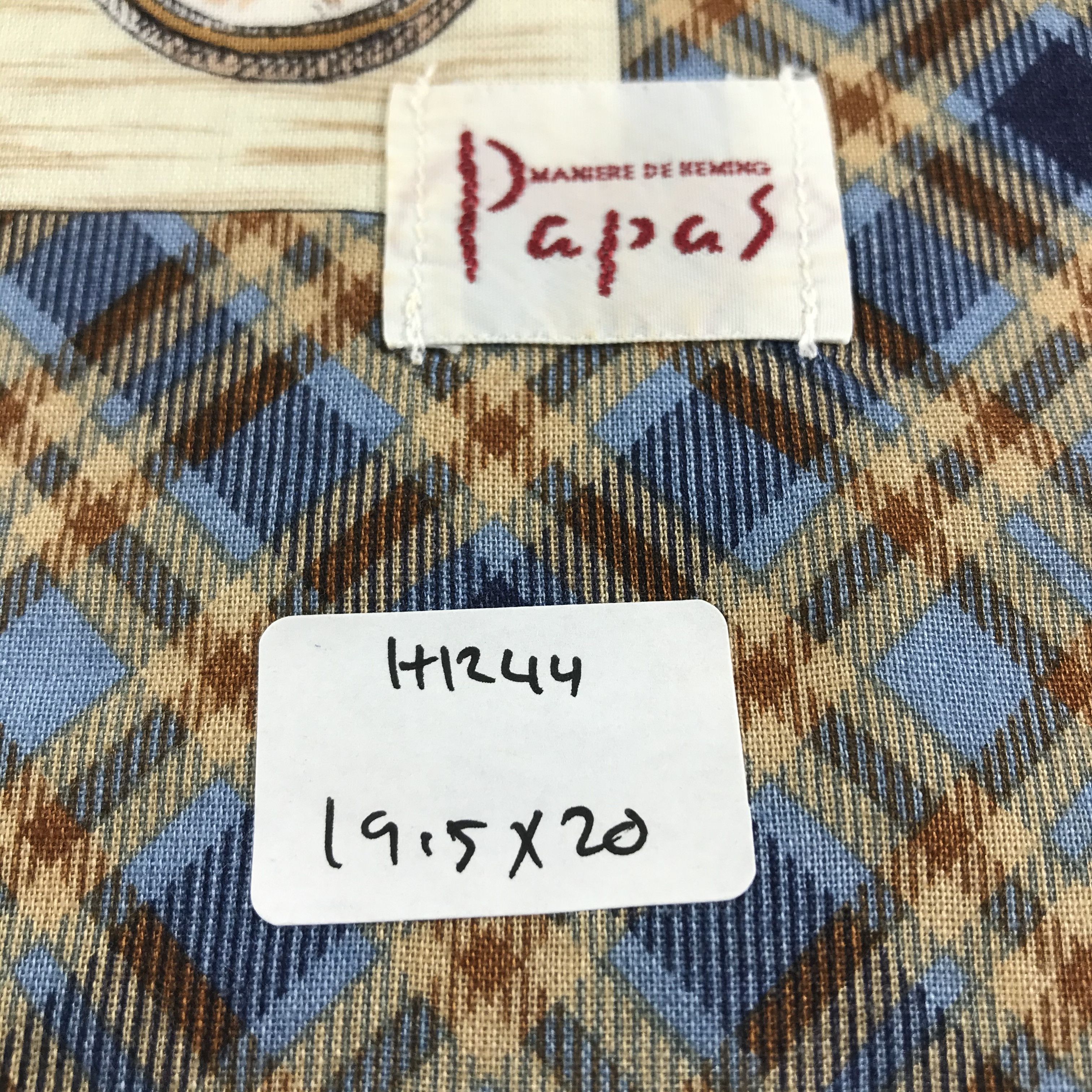 Vintage Papas Maniere De Heming Handkerchief Bandana H1244 Size ONE SIZE - 4 Thumbnail