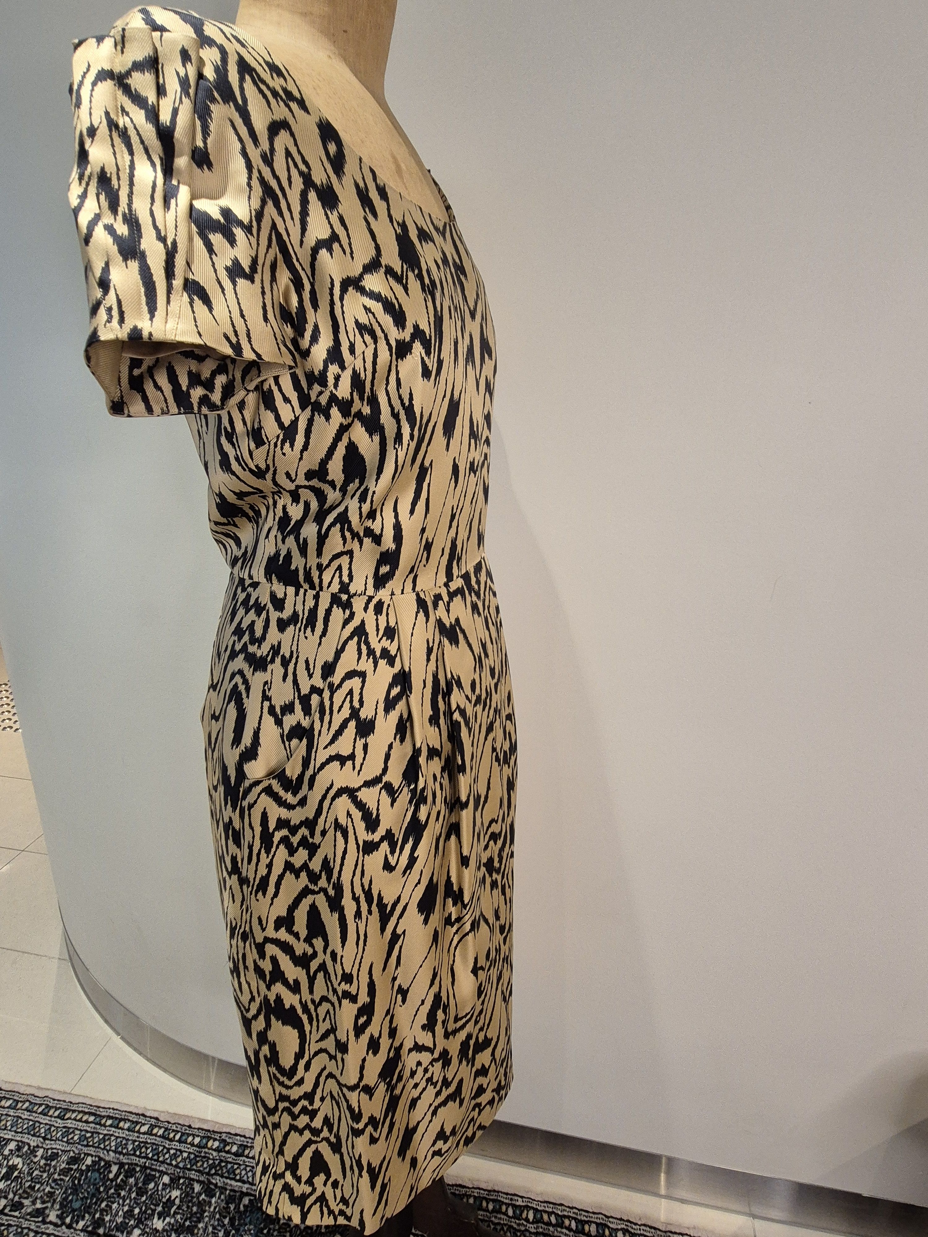 Temperley London Silk tiger print, fitted dress Size S / US 4 / IT 40 - 5 Thumbnail