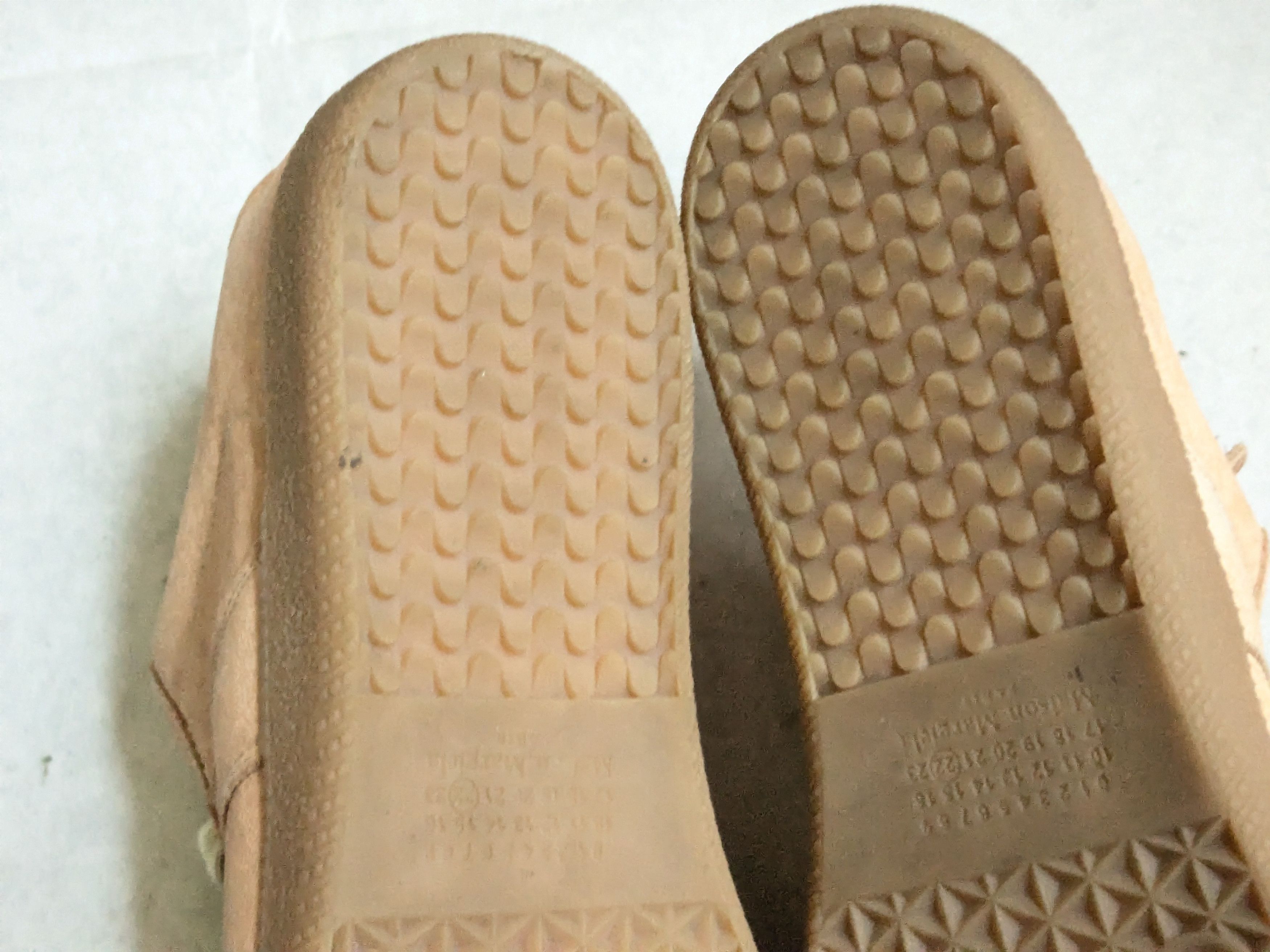 Maison Margiela Maison Margiela Replica GAT 11 44 Low Tops Beige Size US 11 / EU 44 - 18 Thumbnail
