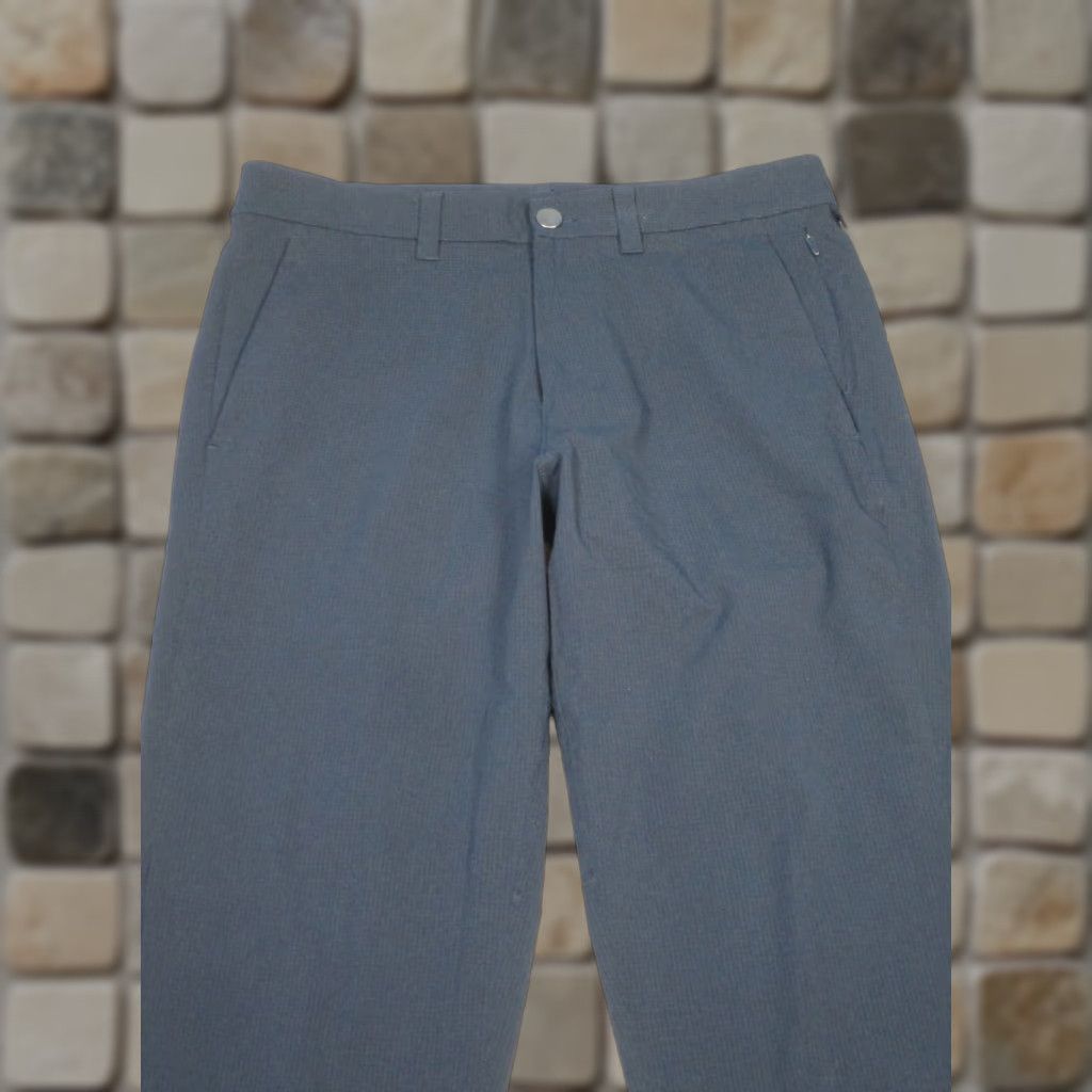 Lululemon Lululemon Mens Pants Slim Commission 30 Black Inseam 31 City Preppy Sports Chino Flat Front Knit Size US 30 / EU 46 - 1 Thumbnail