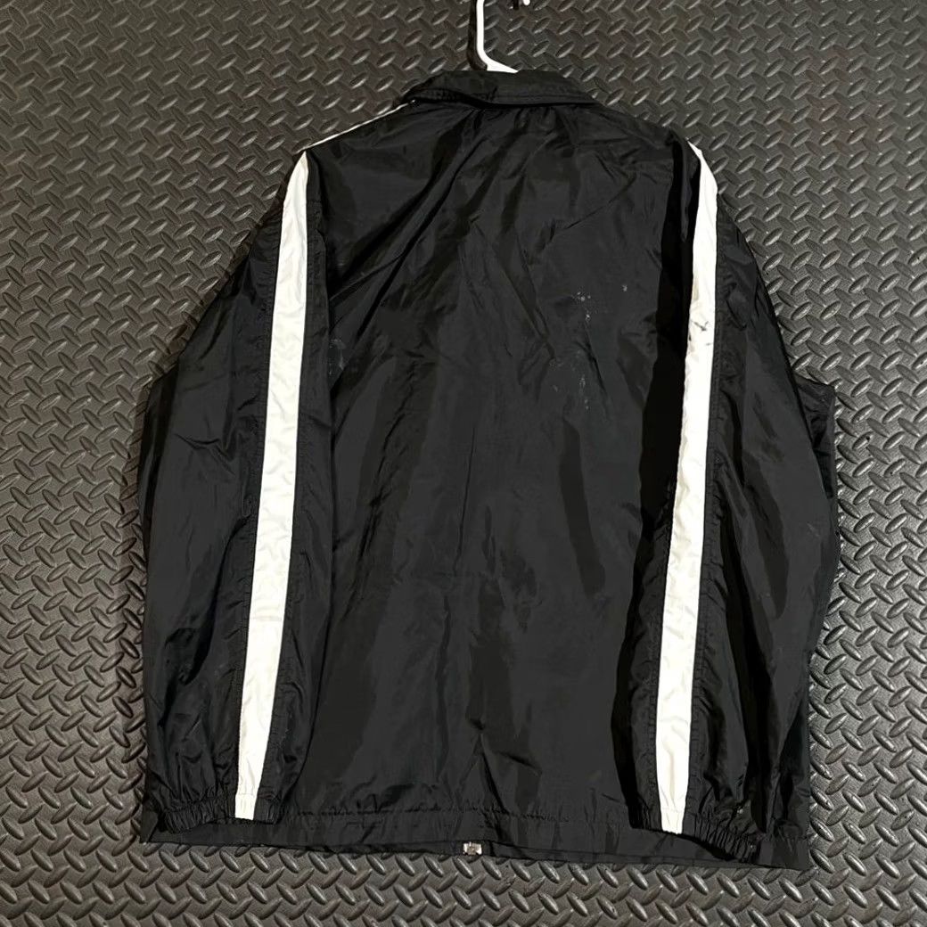 Nike VINTAGE Nike Black White Track Jacket Windbreaker Full Zip Men M Size US M / EU 48-50 / 2 - 4 Thumbnail