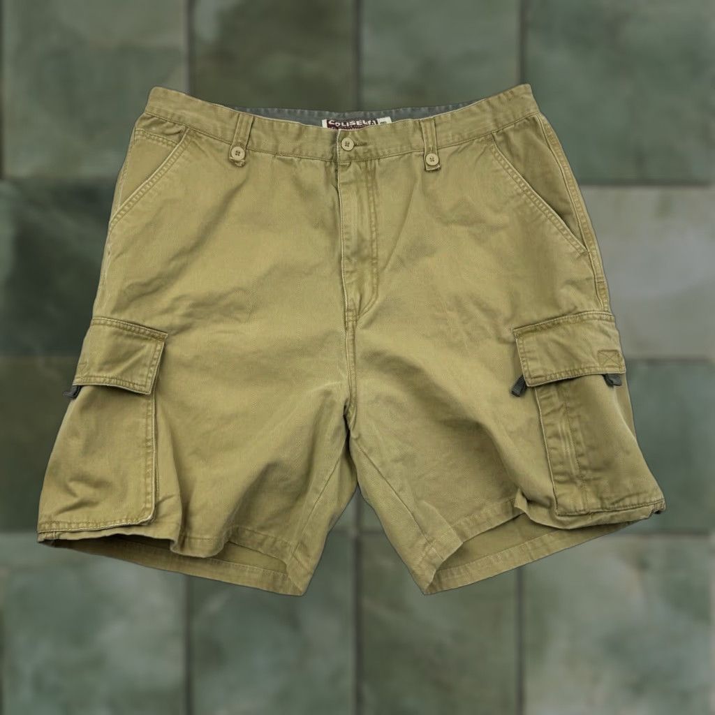 Vintage VINTAGE Coliseum Cargo Shorts Men 38 Tan Brown Cargo Style American Y2K Baggy 90s Skater Casual Mens Size US 38 / EU 54 - 1 Thumbnail