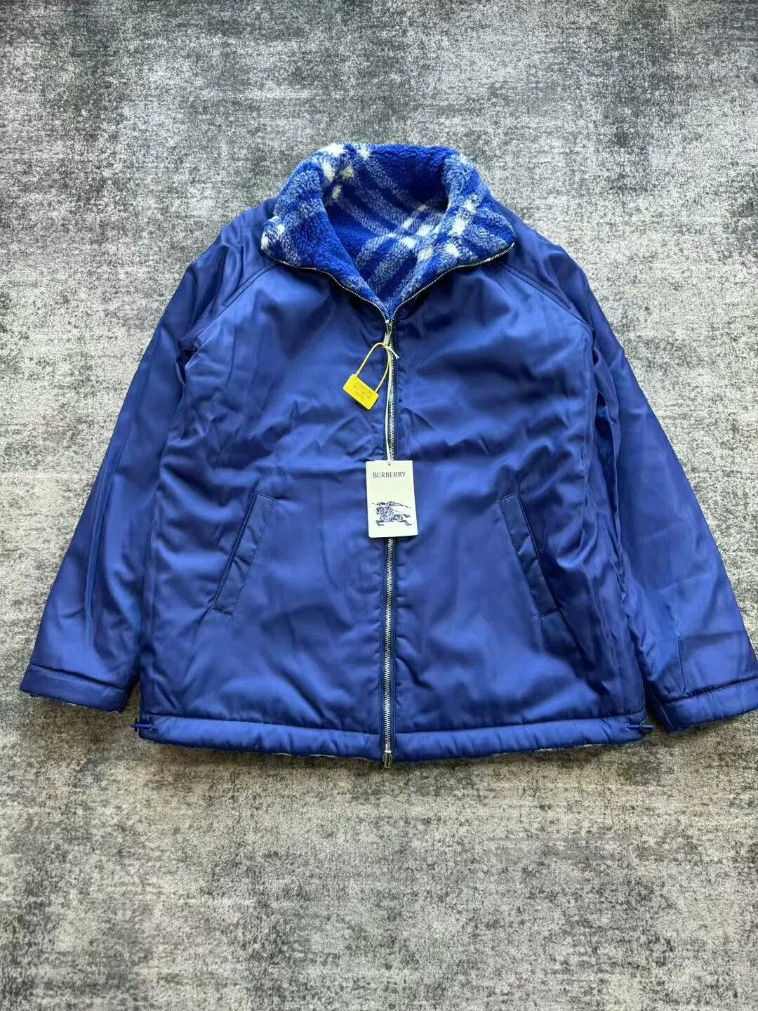 Burberry burberry blue teddy double-sided jacket. Size US L / EU 52-54 / 3 - 3 Thumbnail