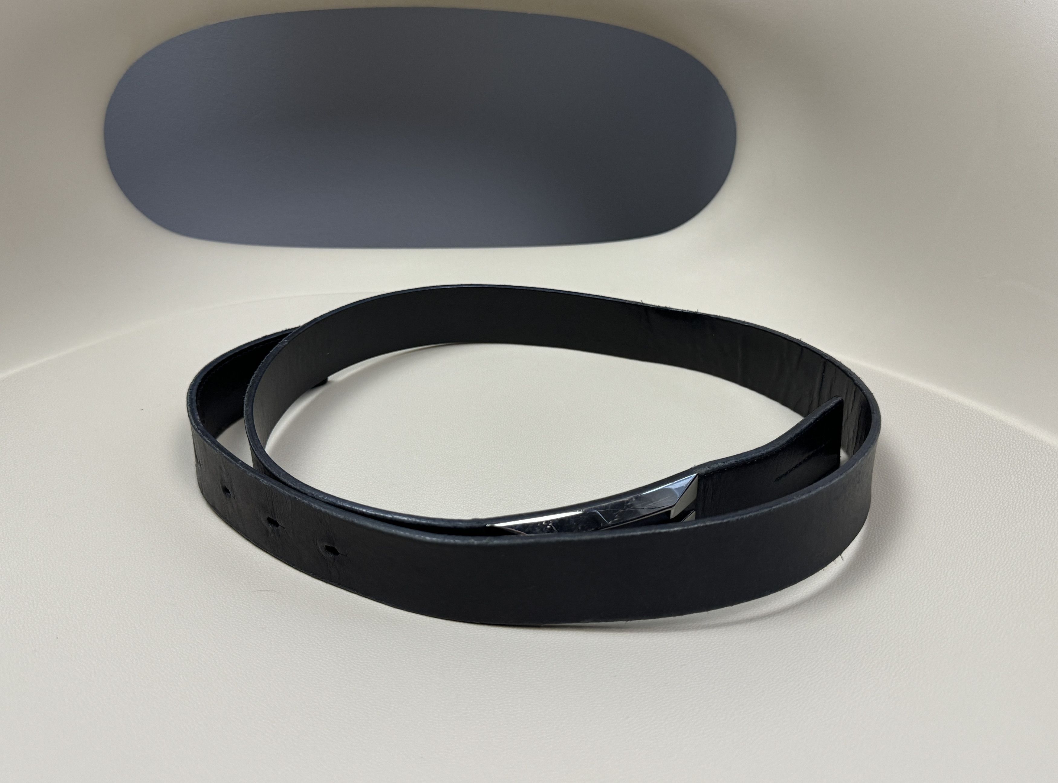 Gucci Gucci G Classic Buckle Logo Black Leather Belt Size 80 32 Size ONE SIZE - 3 Thumbnail
