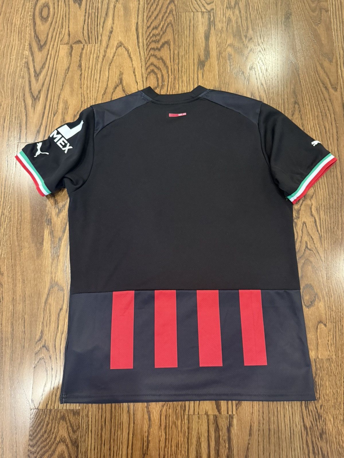 Puma AC Milan 22/23 Home Puma Jersey Size US M / EU 48-50 / 2 - 5 Thumbnail