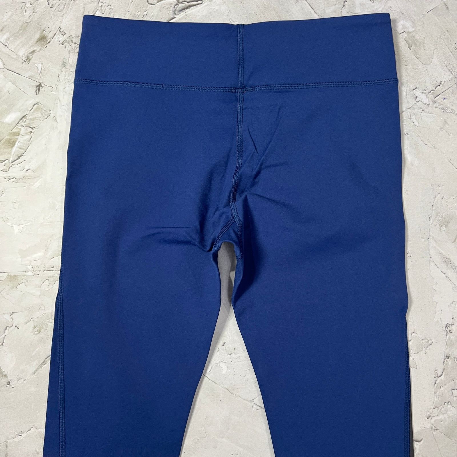 Aether Apparel Aether Blue Colorblock Crop Leggings M Performance Size 27" / US 4 / IT 40 - 8 Thumbnail