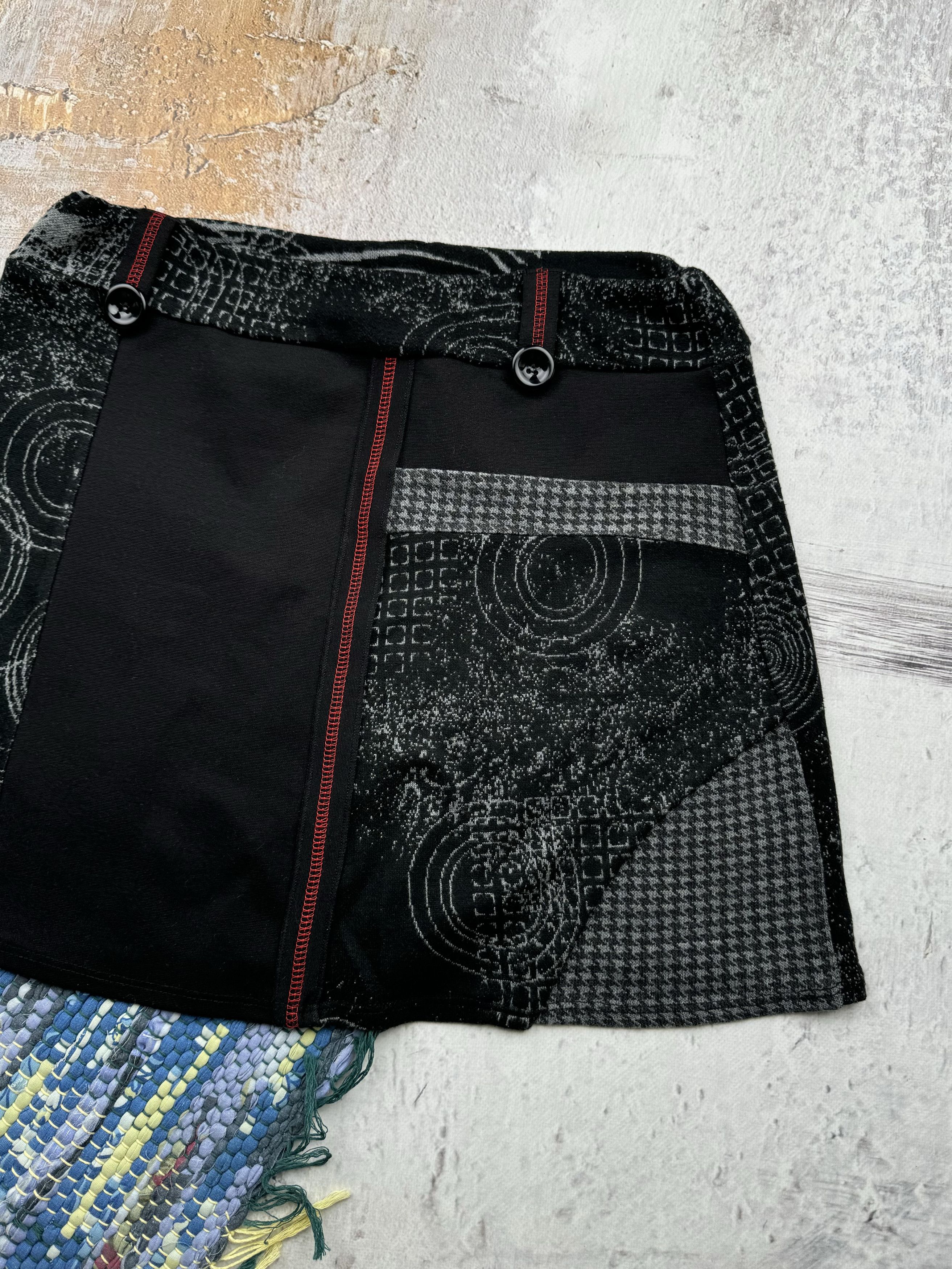 Vintage Vintage Printed Mini Skirt A178(439) Size 28" / US 6 / IT 42 - 3 Thumbnail