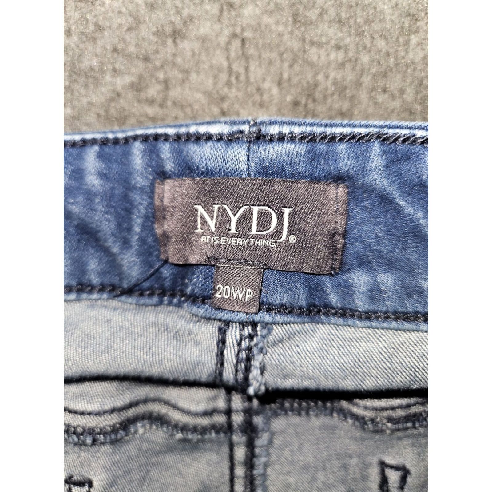 NYDJ NYDJ Marilyn Straight Women's 20WP High Rise Blue Denim Jeans City Preppy Slimming Stretch Pockets Logo Zipper Button 28in Inseam XS? Size ONE SIZE - 2 Thumbnail