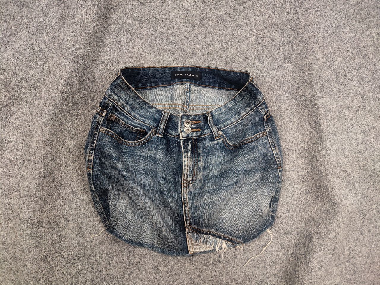 Le Grande Bleu (L.G.B.) le grande bleu (l.g.b.) Style Mini Skirt Vintage denim Y2K Size 28" / US 6 / IT 42 - 1 Thumbnail