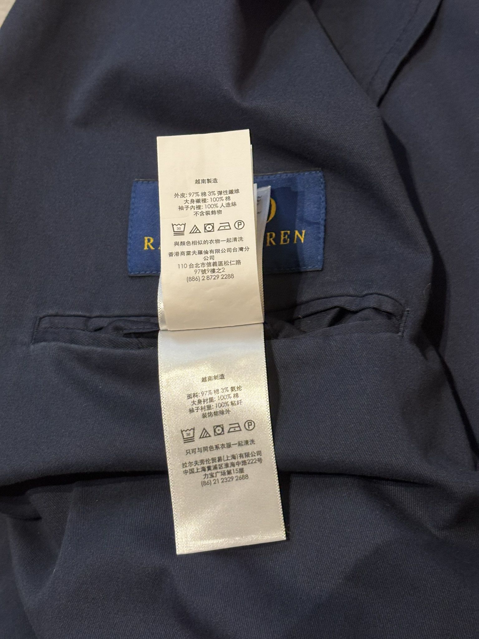 Polo Ralph Lauren Polo Ralph Lauren navy Blazer size 40R Size 40R - 19 Thumbnail