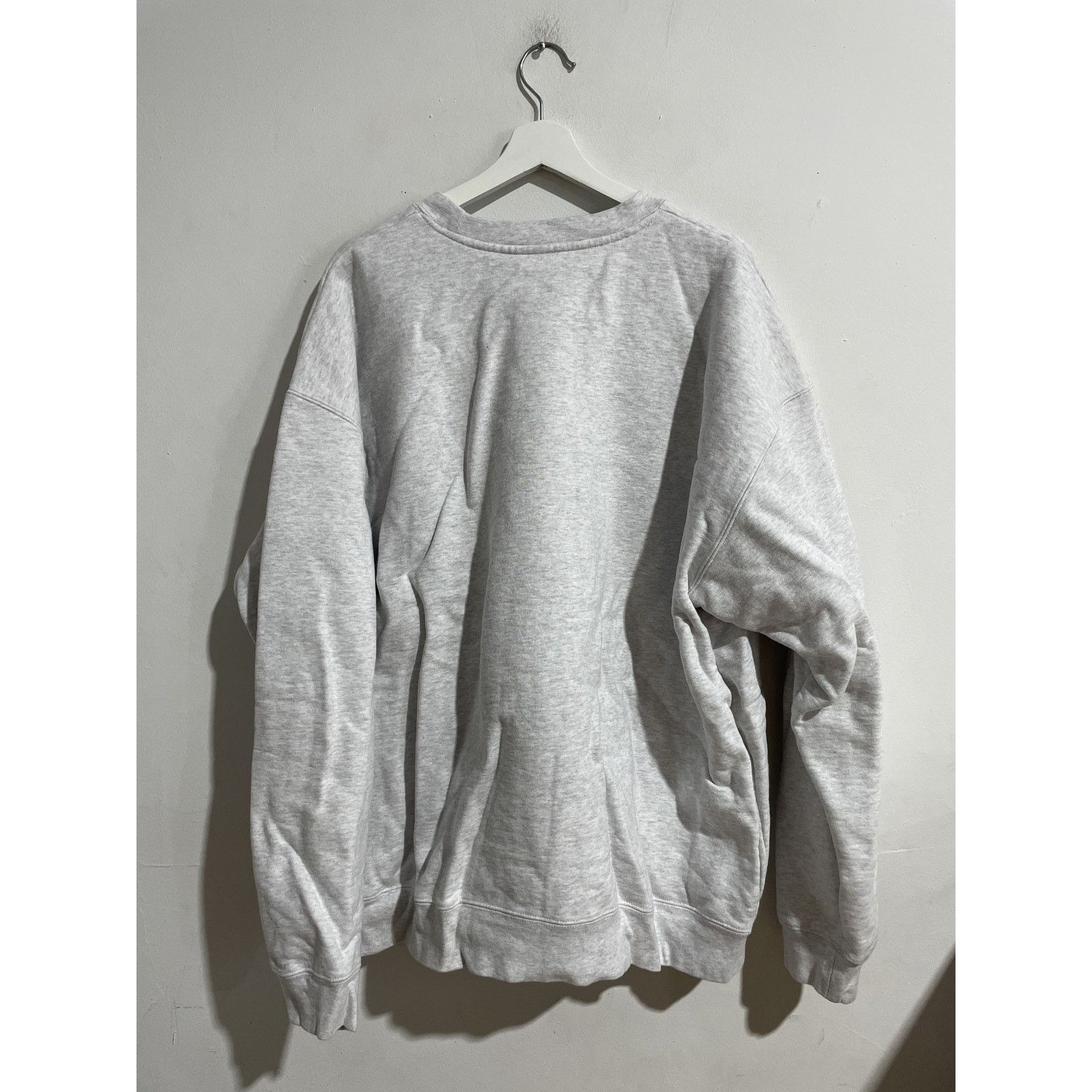 Born X Raised BORN X RAISED LIGHT GREY CREWNECK SWEATSHIRT SIZE XXL Size US XXL / EU 58 / 5 - 2 Thumbnail