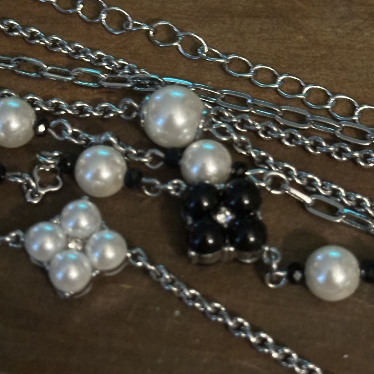White House Black Market WHBM convertible station flowers and pearls necklace Size ONE SIZE - 7 Thumbnail