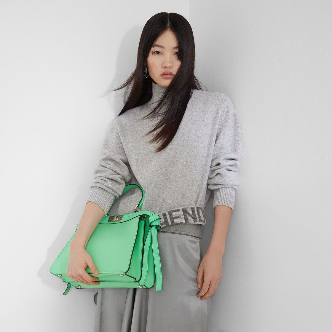 Fendi o1s1wg110925 Pullover in Grey Size XL / US 12-14 / IT 48-50 - 4 Thumbnail