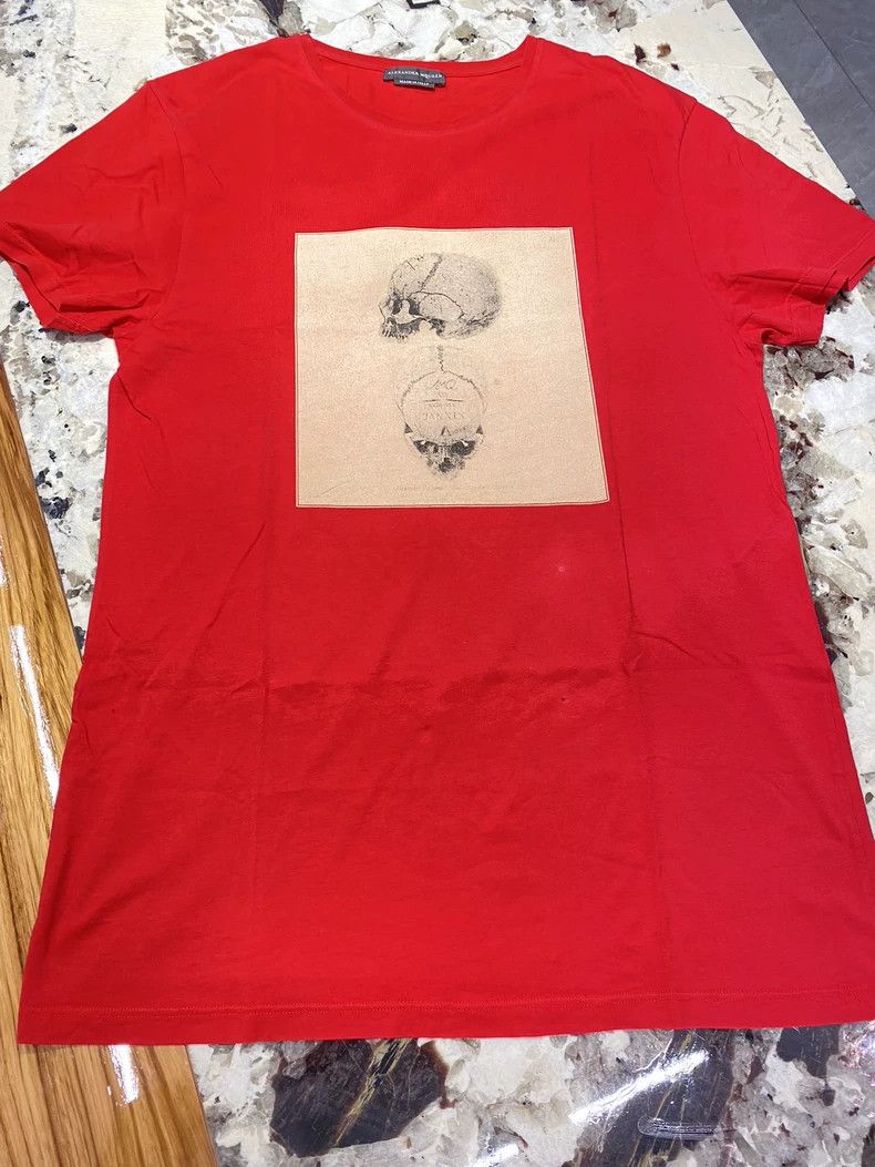 Alexander McQueen Alexander McQUEEN Men's red short - sleeved printed T - shi Size US M / EU 48-50 / 2 - 6 Thumbnail