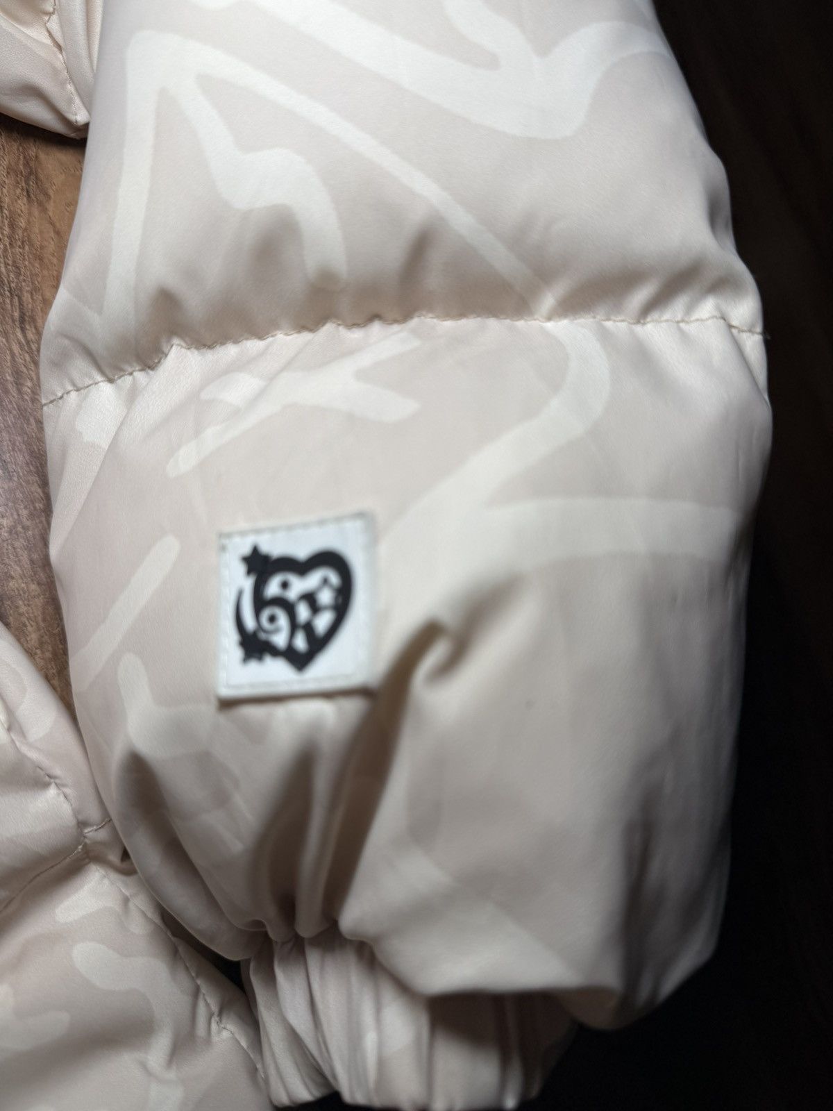 Other Royal Surge “Creme Puffer” V1 *SUPER RARE* Size US S / EU 44-46 / 1 - 2 Thumbnail