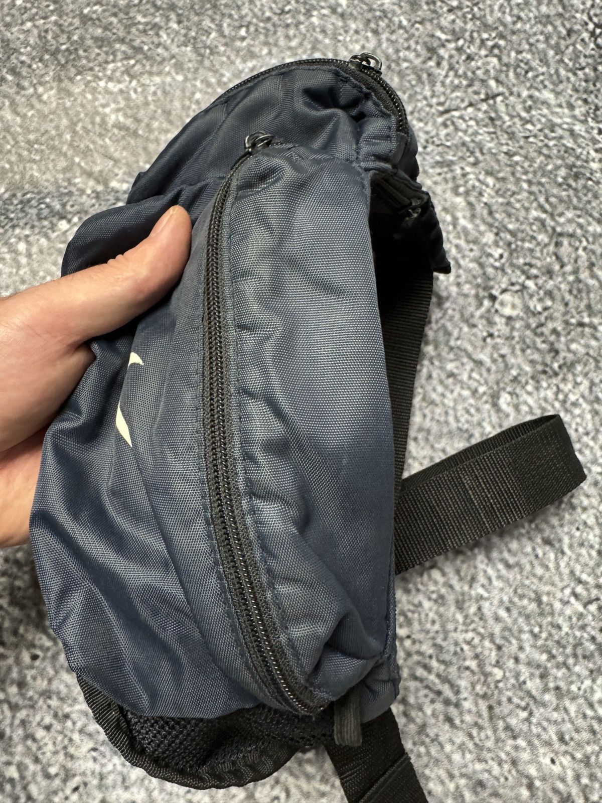 Nike Nike Vintage 90s Waist Bag Swoosh Logo Fanny Pack Belt Bag Size ONE SIZE - 13 Thumbnail