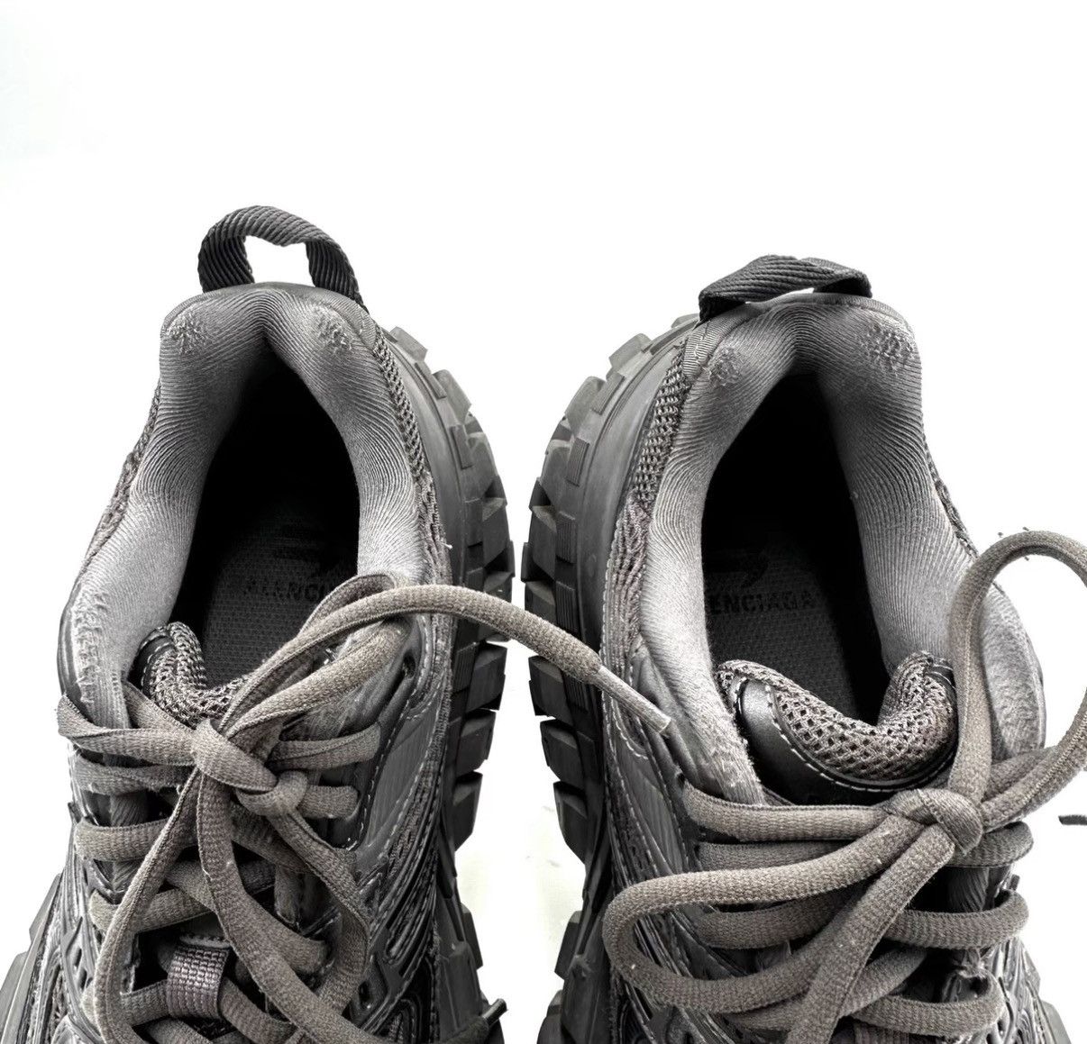 Balenciaga Balenciaga BOUNCER Grey Black Tire Sneakers K12 Size US 9 / IT 39 - 5 Thumbnail