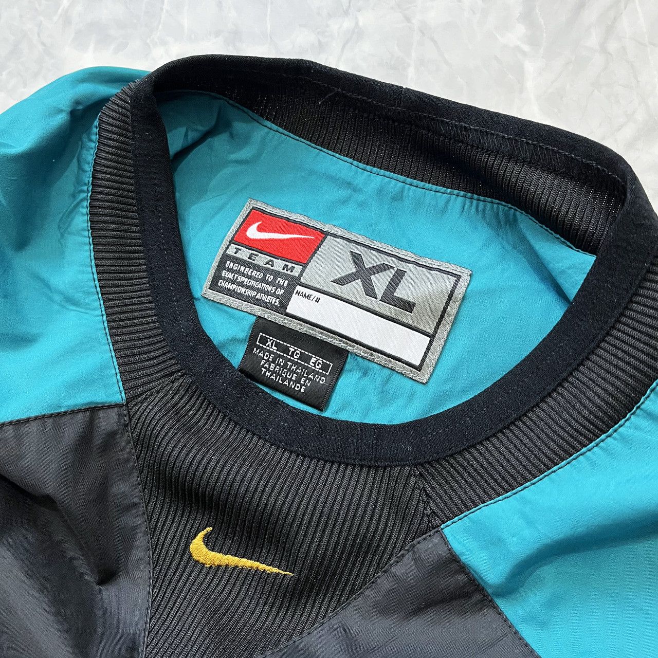 NFL × Nike × Vintage VTG 90s NFL JACKSONVILLE JAGUARS NYLON PULLOVER JACKET NIKE Size US XL / EU 56 / 4 - 4 Thumbnail