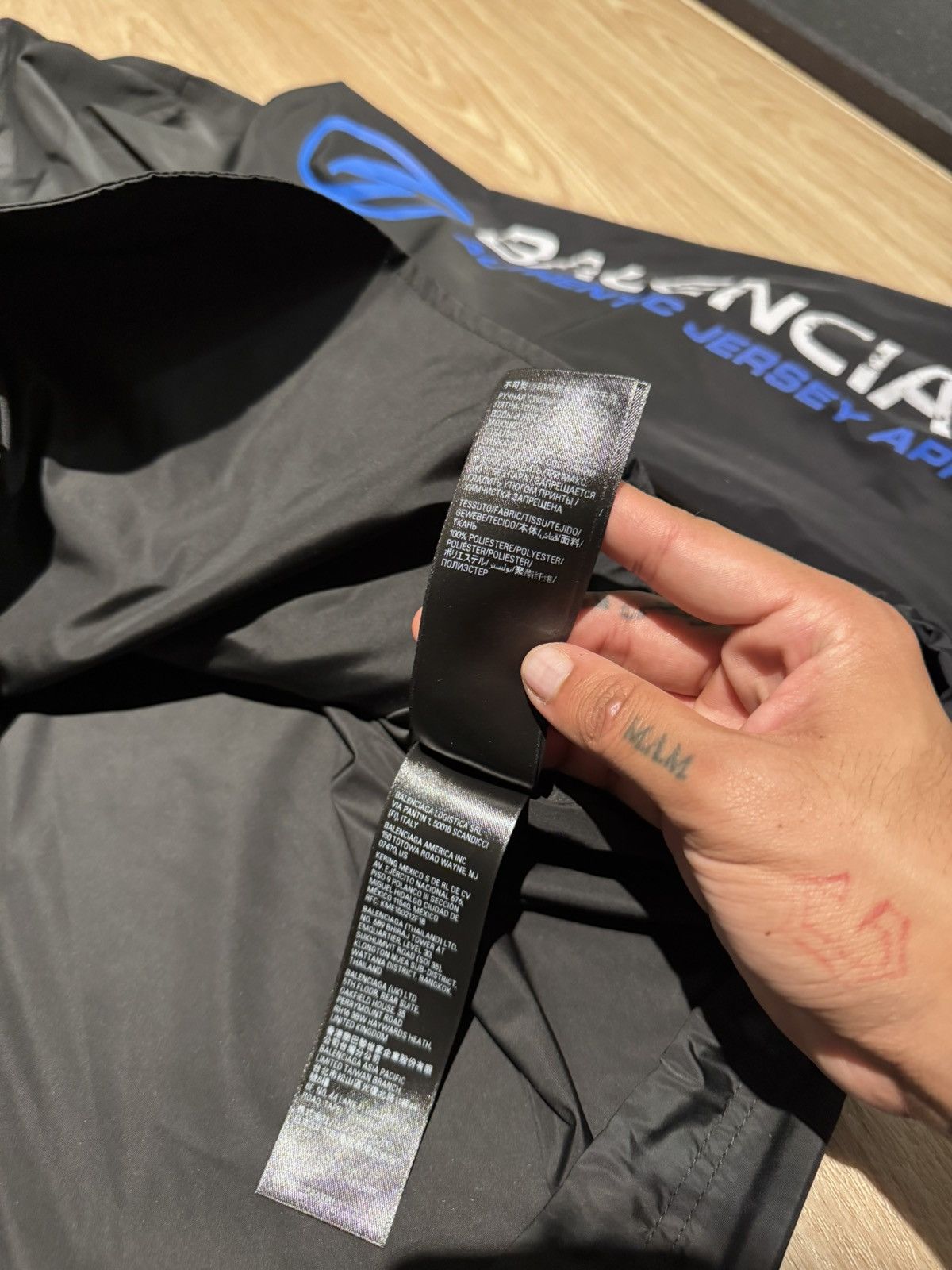 Balenciaga Balenciaga Windbreaker Jacket Jersey Apparel Black L Size US L / EU 52-54 / 3 - 8 Thumbnail