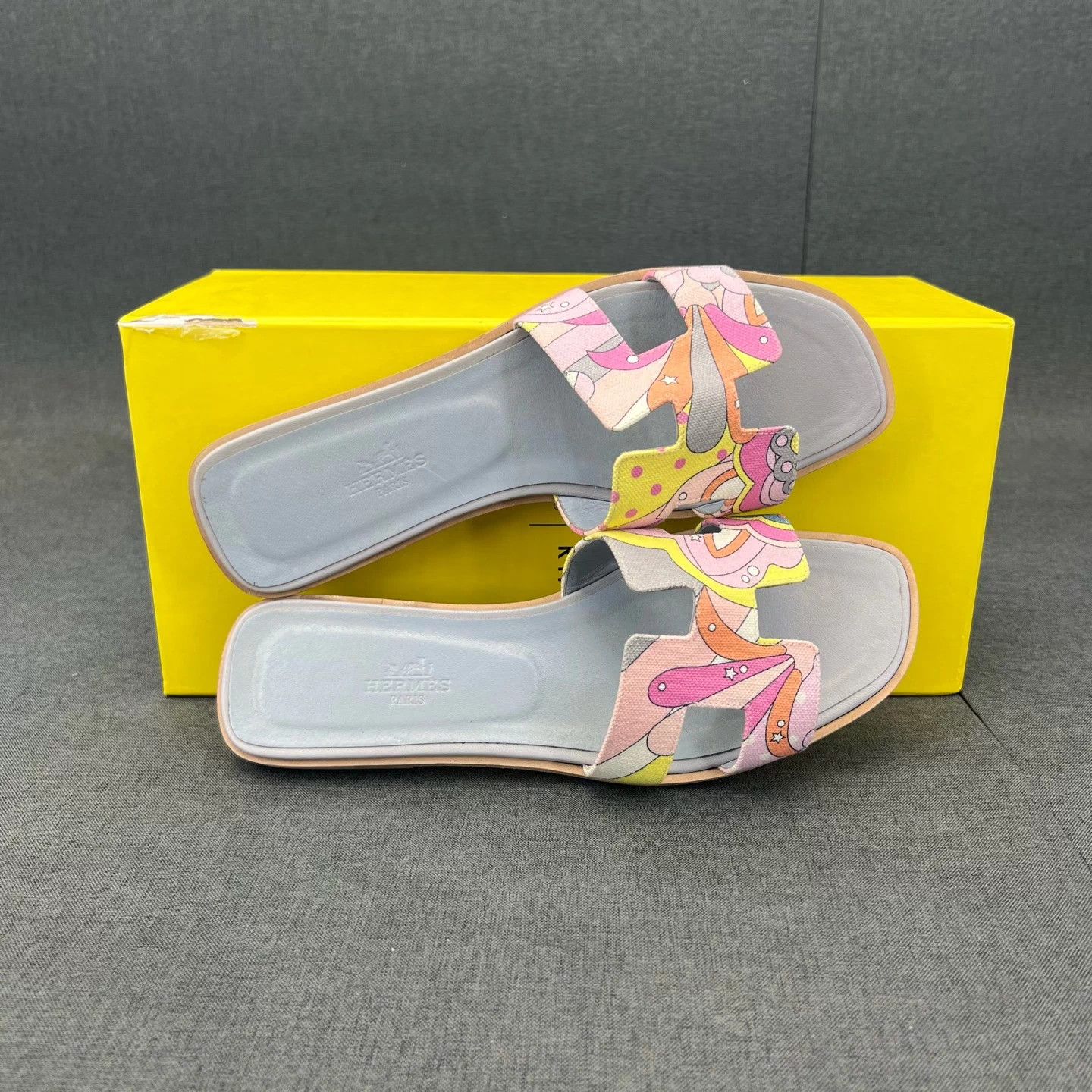 Hermes Hermès SS H Slipper Blue Pink 38 Tried On Box Size US 7.5 / IT 37.5 - 7 Thumbnail