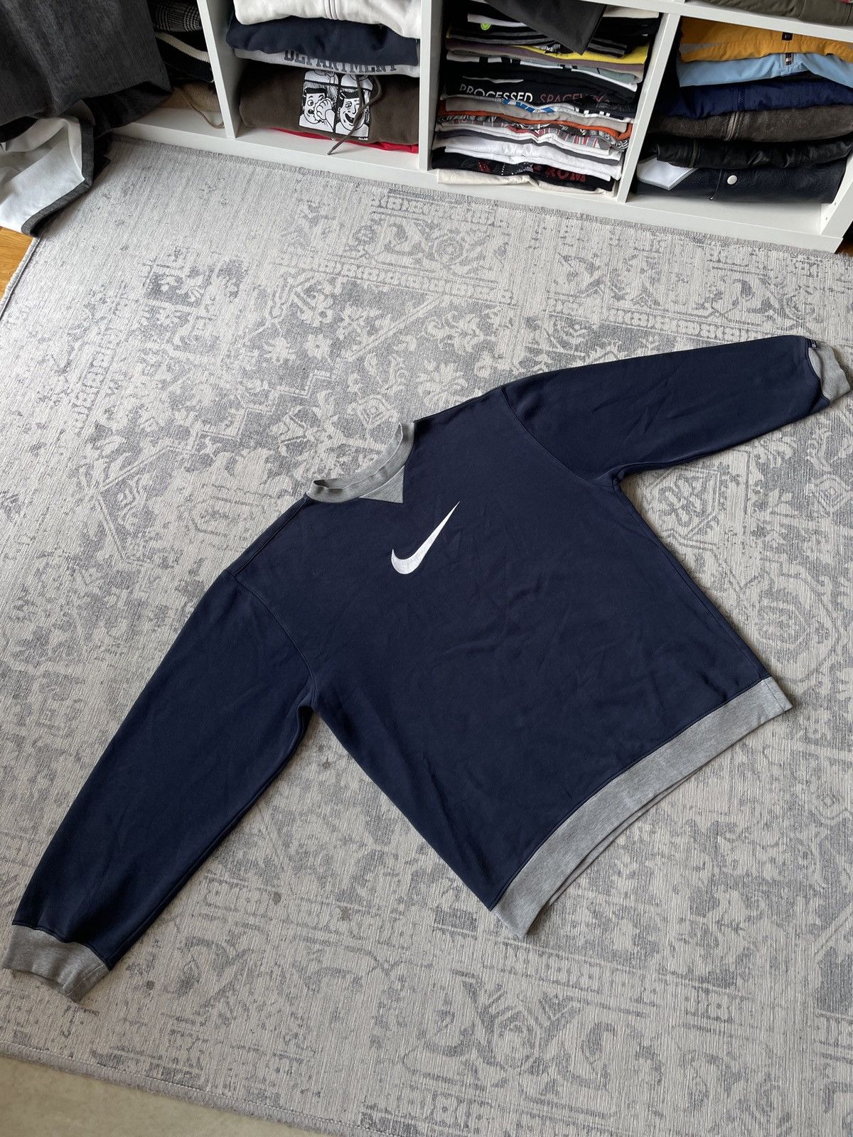 Nike Nike Vintage Sweatshirt Big Logo Boxy Cropped Japanese Y2K Size US M / EU 48-50 / 2 - 7 Thumbnail