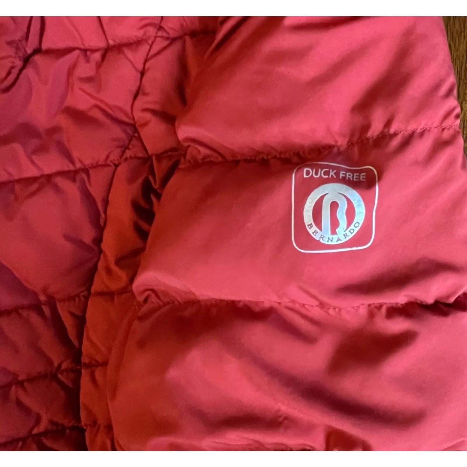 Vintage Bernardo 2XL Puffer Jacket Women’s Full Zip Hood Red Solid Quilted Logo Zip Pockets Insulated Long Sleeve Mid-Length Christmas Outerwear Size XXL / US 16-18 / IT 52-54 - 6 Thumbnail