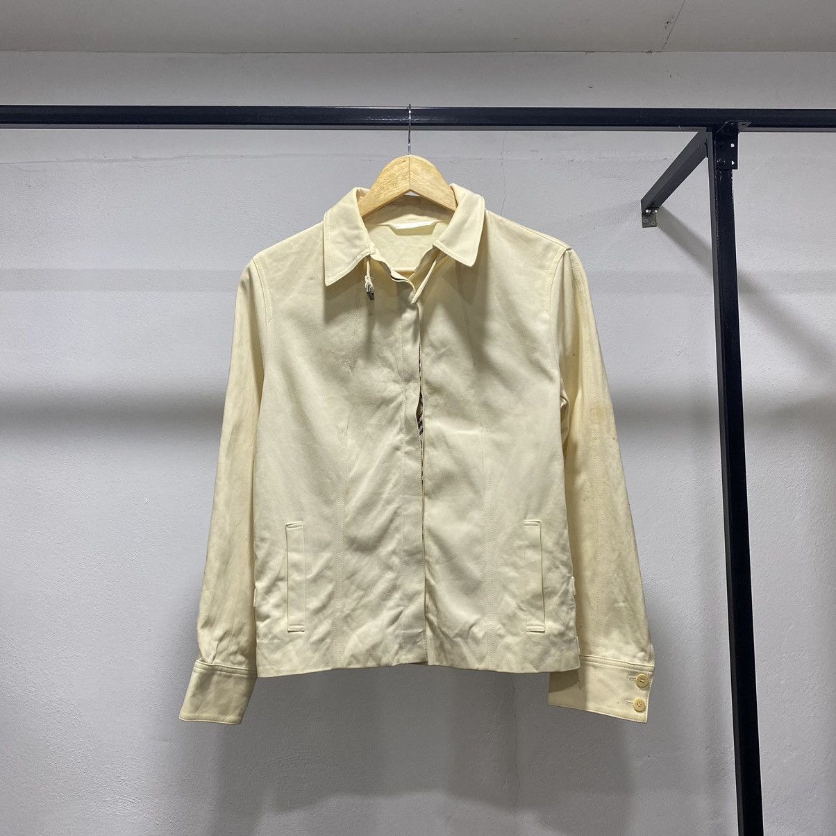 Burberry × Designer Designer🔥 Burberry Jacket Novacheck Dirty Size M / US 6-8 / IT 42-44 - 1 Thumbnail