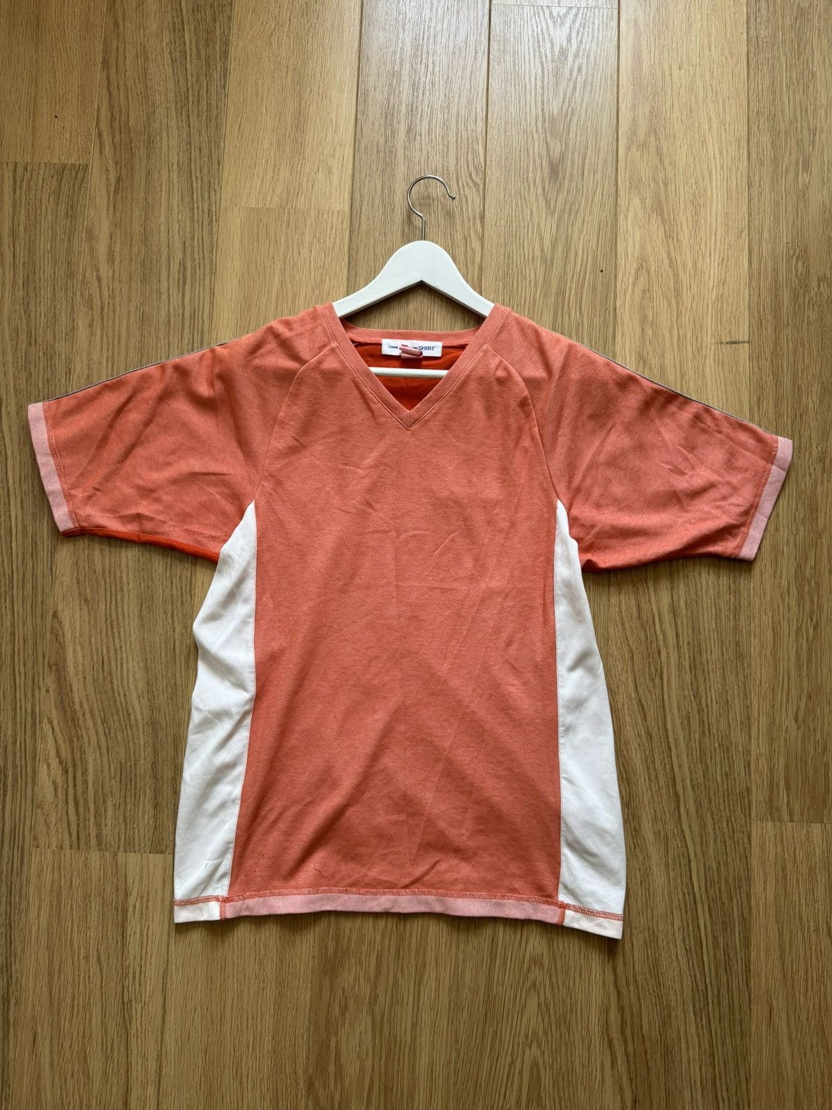 Comme des Garcons COMME des GARCONS SHIRT 2000s Orange Sport V-Neck Size US S / EU 44-46 / 1 - 1 Thumbnail