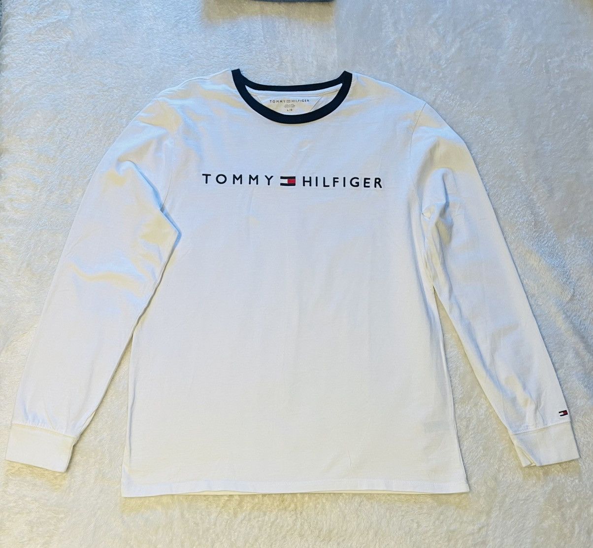 Tommy Hilfiger Tommy Hilfiger White Longsleeve Tee Size US L / EU 52-54 / 3 - 1 Preview