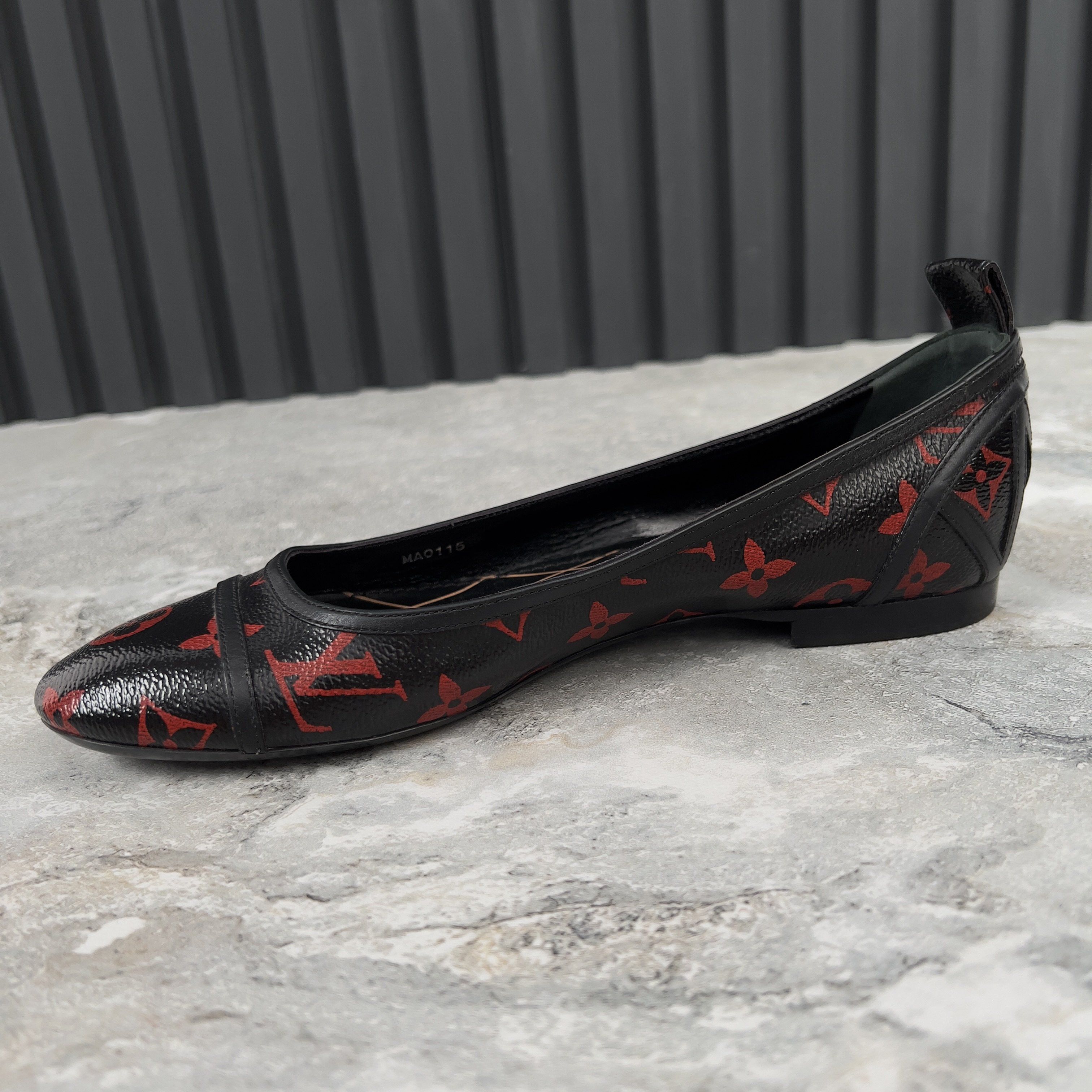 Louis Vuitton INFRAROUG Revival Ballet Flat Monogram Size US 7.5 / IT 37.5 - 6 Thumbnail