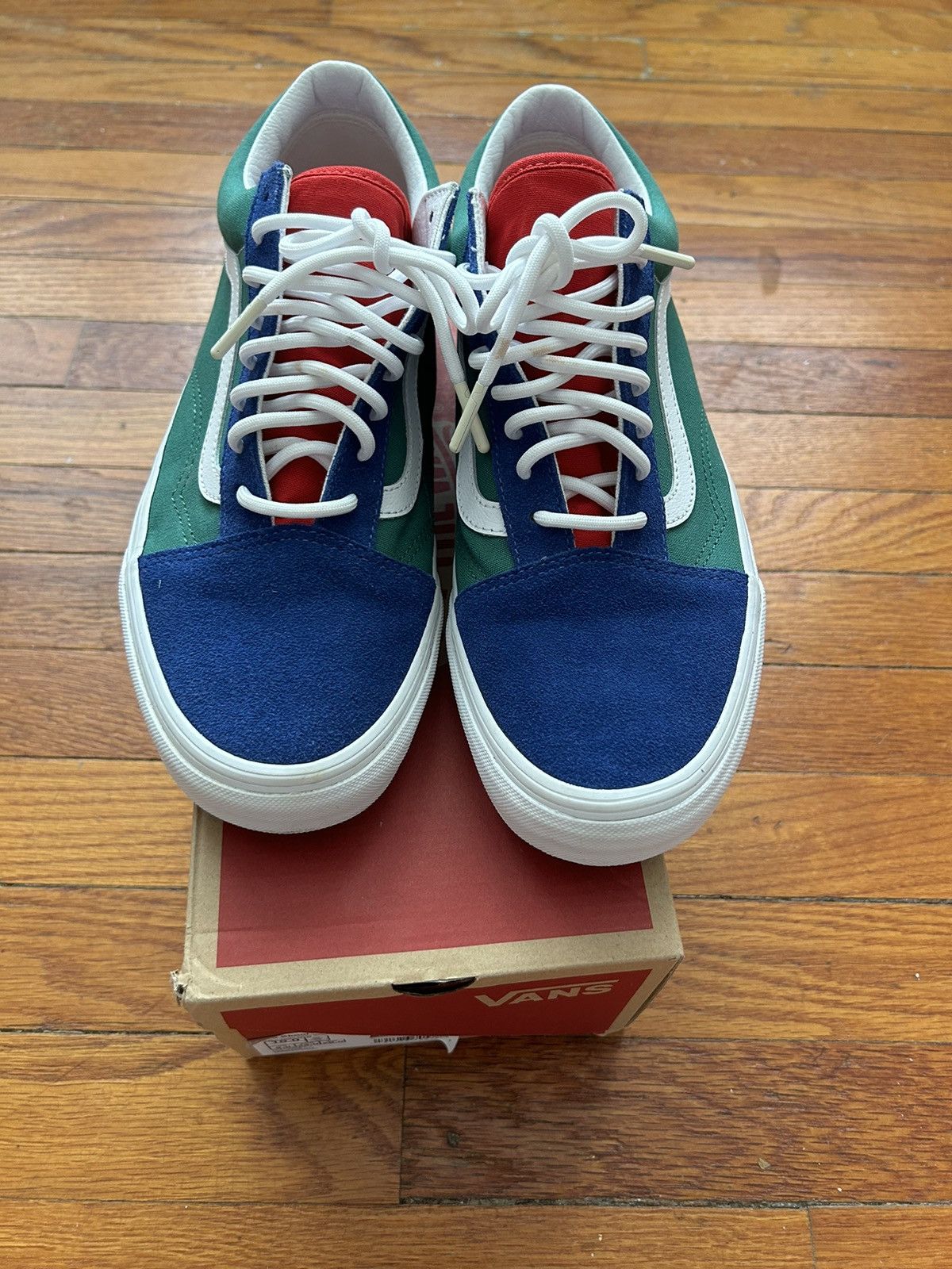 Vans Vans oldschool yacht club Size US 10 / EU 43 - 1 Thumbnail
