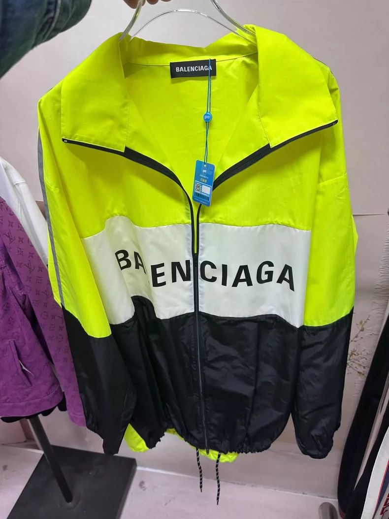Balenciaga Balenciaga Fluorescent Yellow Windbreaker Jacket-dmc Size US XXL / EU 58 / 5 - 1 Thumbnail