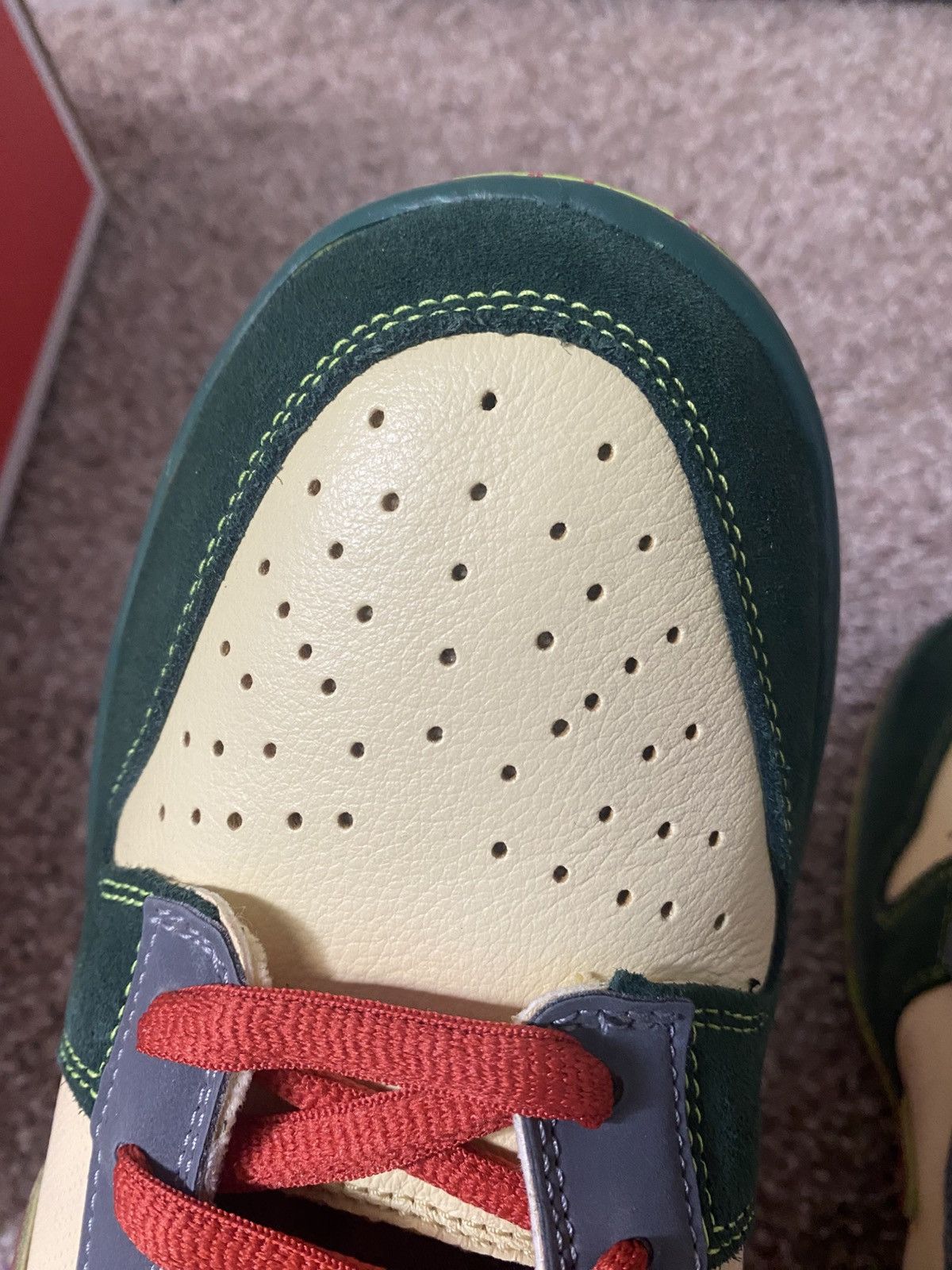 Nike Nike sb dunk low mosquito Size US 13 / EU 46 - 16 Thumbnail