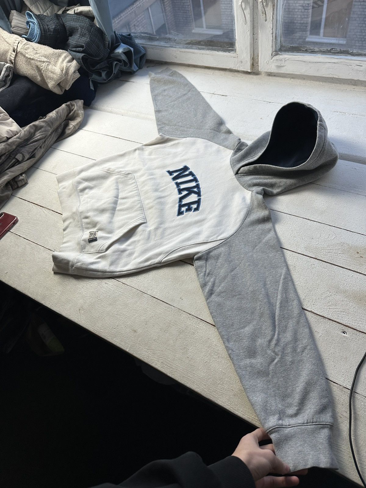 Nike 🚨Nike Y2K White BOXY Hoodie RARE Vintage Skategang Drill Size US S / EU 44-46 / 1 - 2 Thumbnail