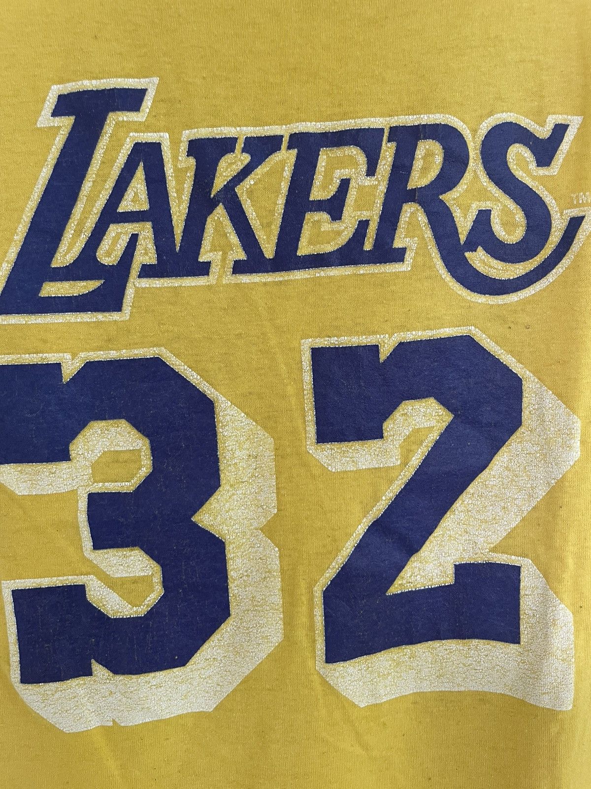 NBA Vintage 80s Lakers 32 Johnson tank top Size US XL / EU 56 / 4 - 4 Thumbnail