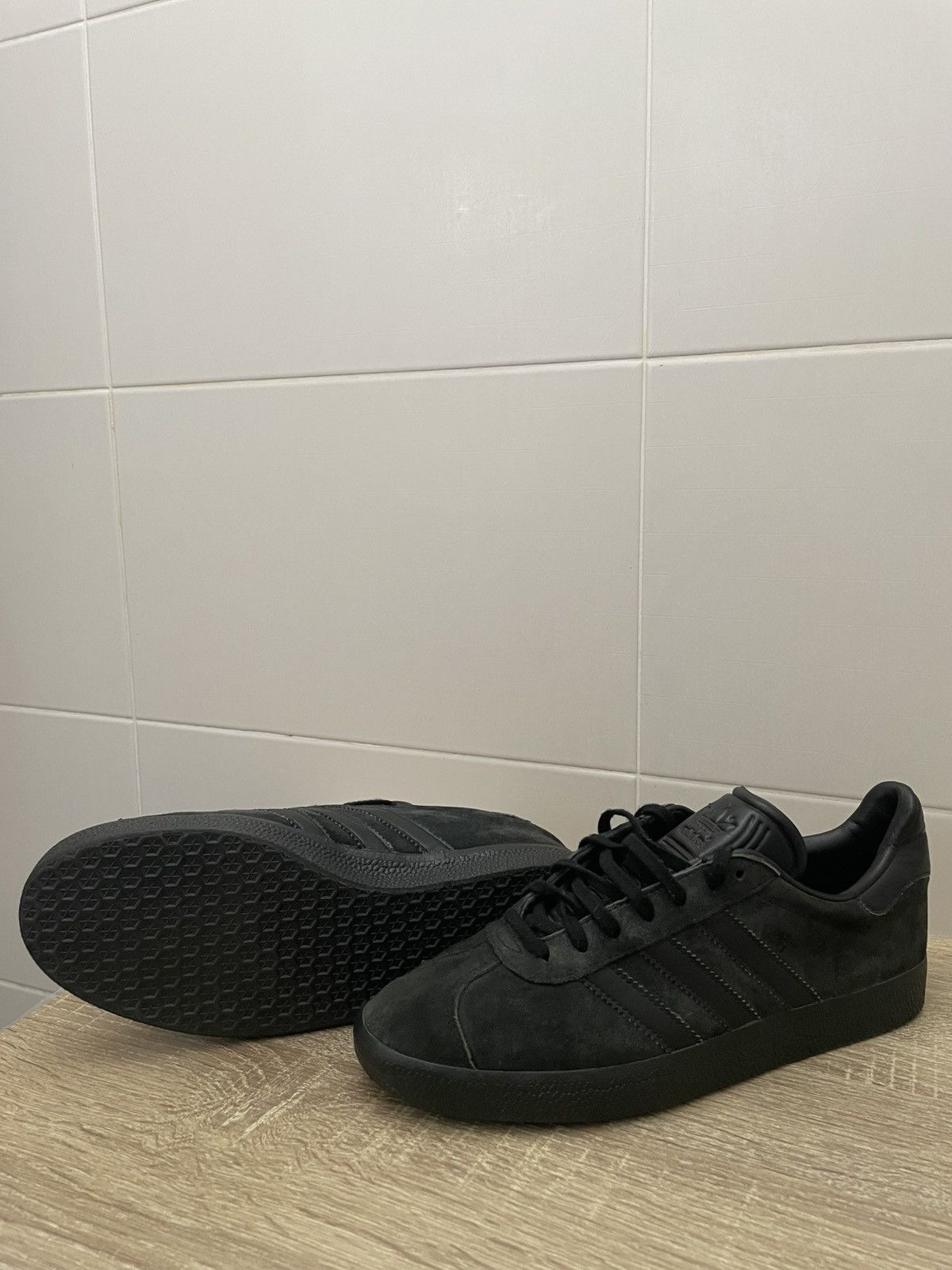 Adidas Adidas Gazelle Black Charcoal Size US 8 / EU 41 - 9 Thumbnail
