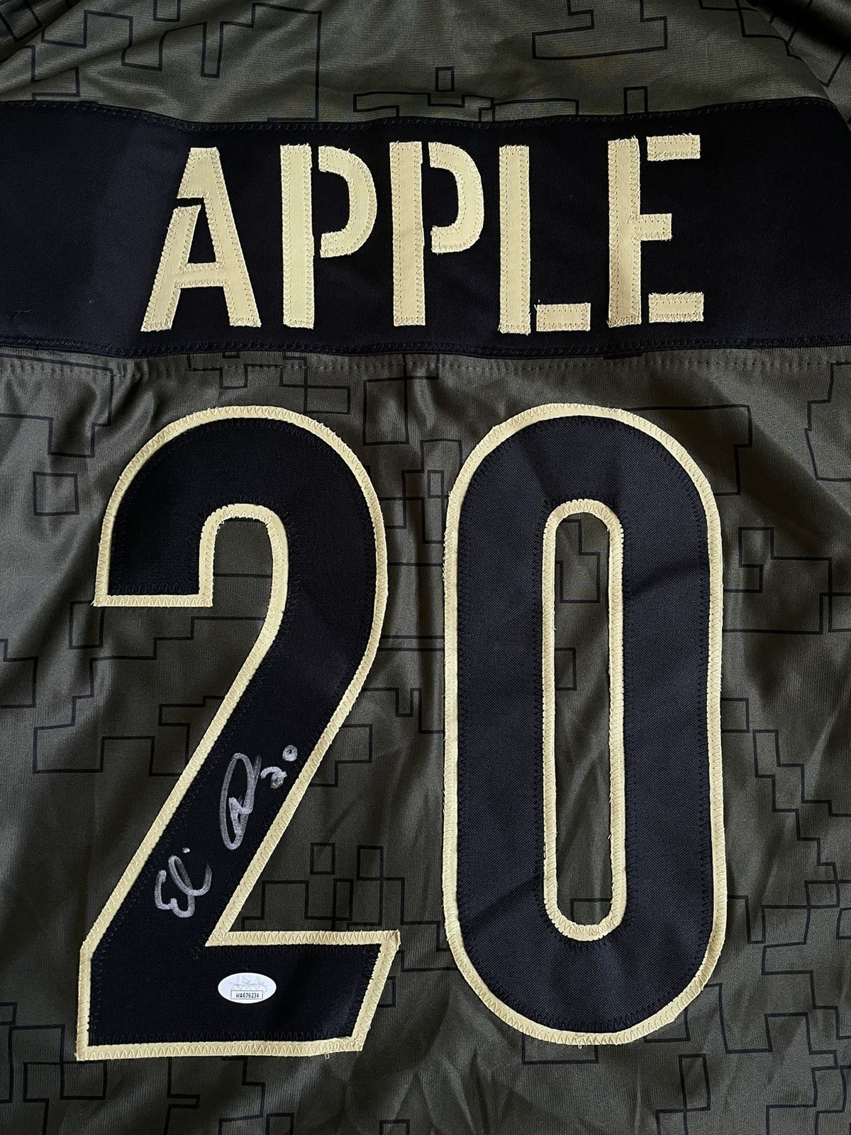NFL Vintage Eli Apple Military Autographed Jersey Size US XL / EU 56 / 4 - 9 Thumbnail