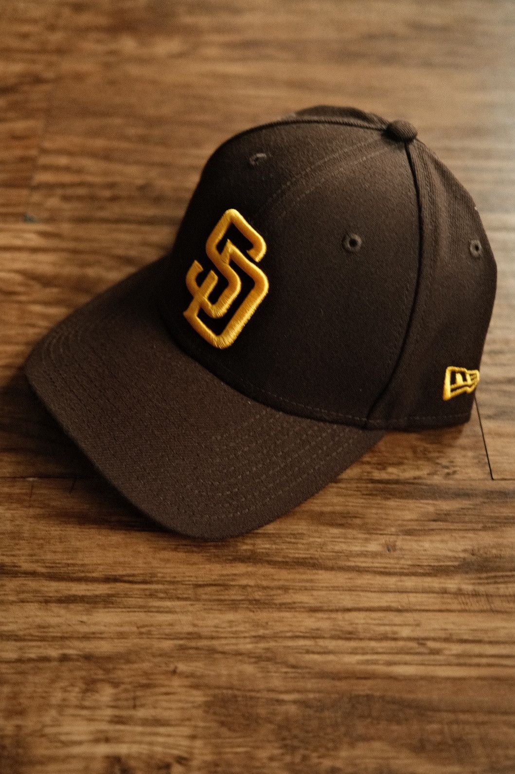 New Era San Diego Padres Velcro Strap Back Hat Size ONE SIZE - 2 Thumbnail