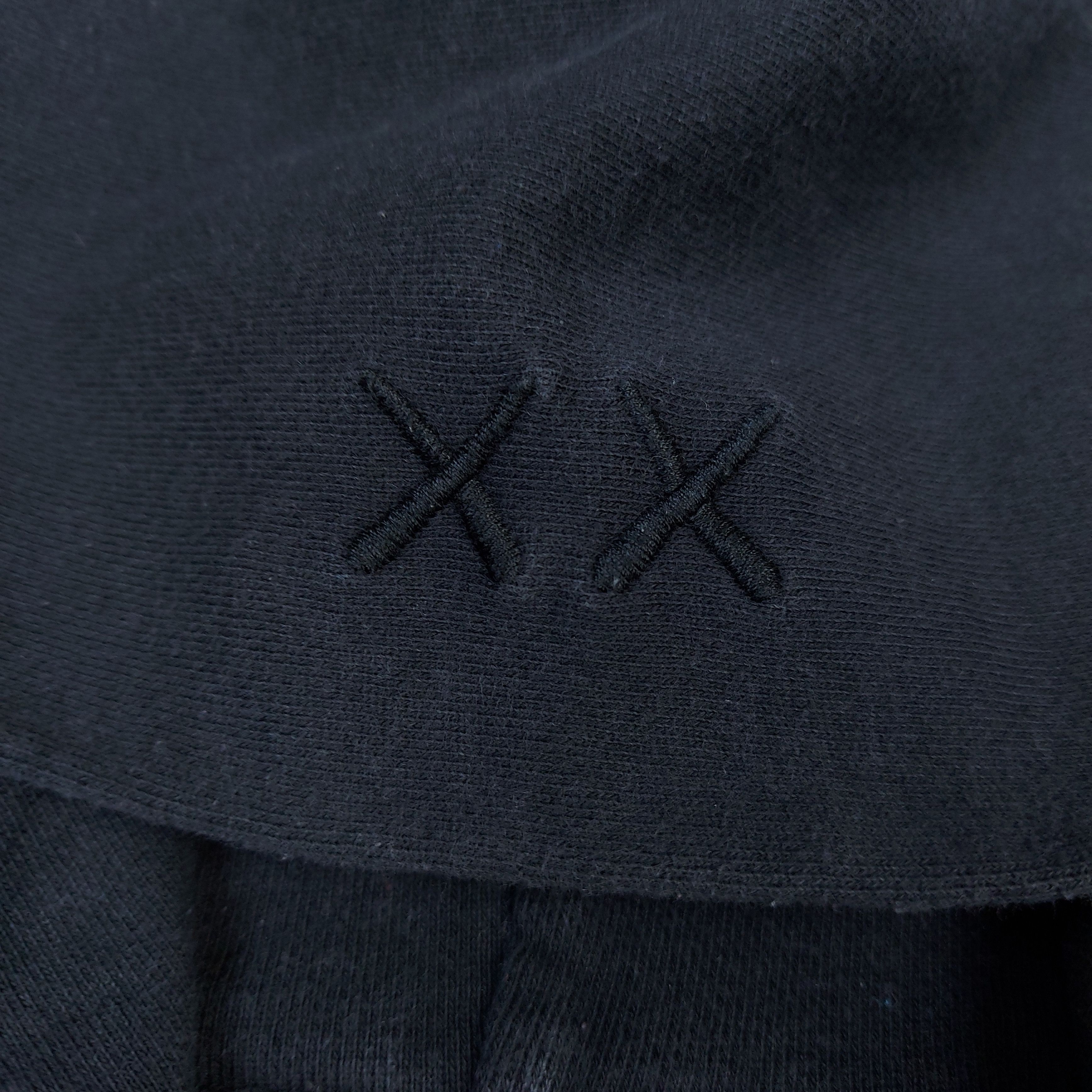 Kaws × Uniqlo Kaws x Uniqlo x Sesame Street XX Embroidery Black Hoodie Size S / US 4 / IT 40 - 3 Thumbnail