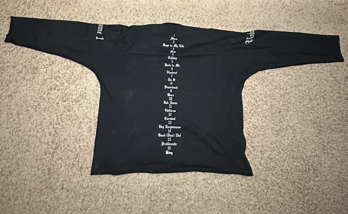Kanye West × Yeezy Kanye West Yeezy Vultures 1 Black Long sleeve barely used Size US S / EU 44-46 / 1 - 5 Thumbnail