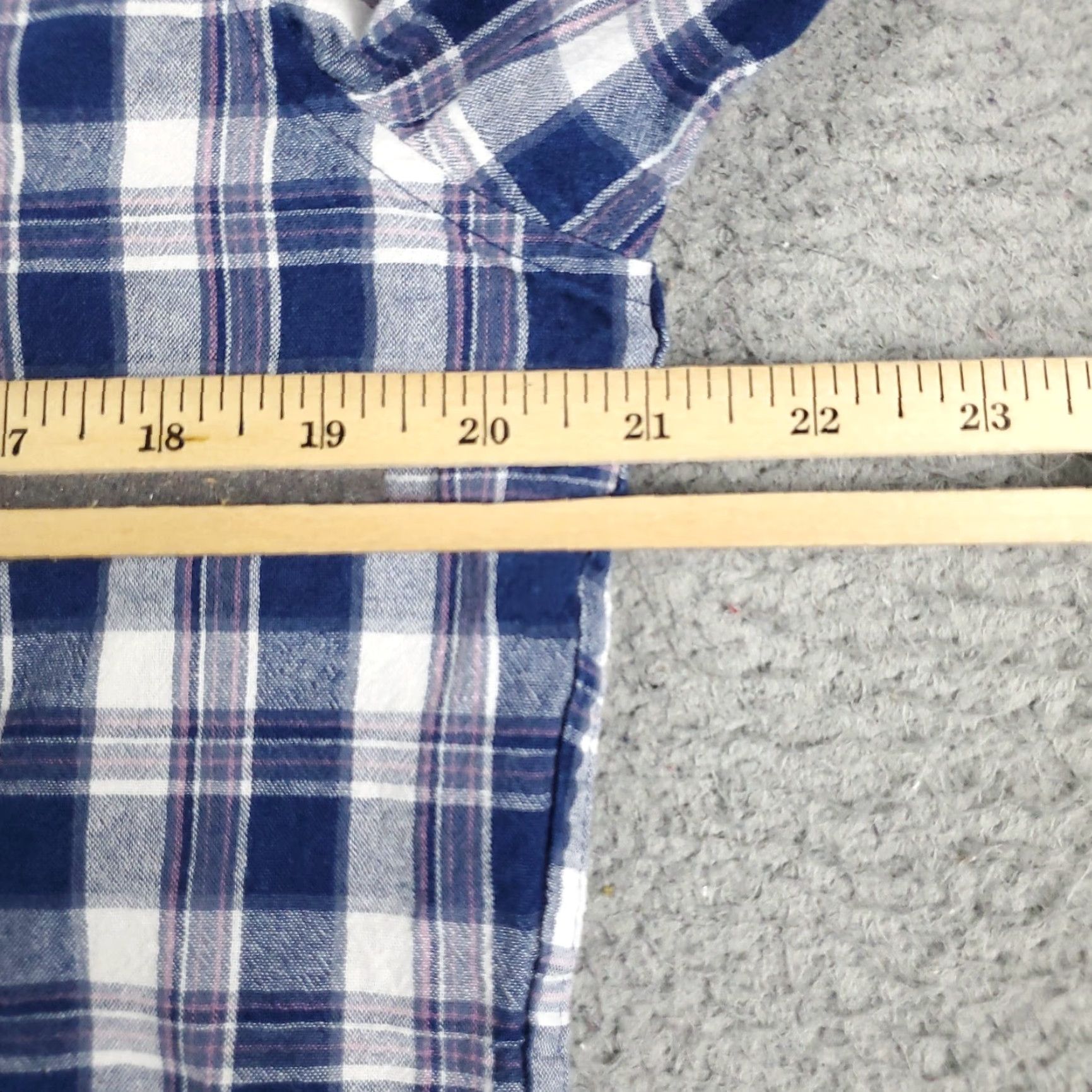 Original Penguin VINTAGE Penguin Shirt Mens Size Large Blue Plaid Button-Up Collared Long Sleeve Original Penguin Casual Casual Shirt - Men L Blue Plaid 90s/Preppy Size US L / EU 52-54 / 3 - 6 Thumbnail