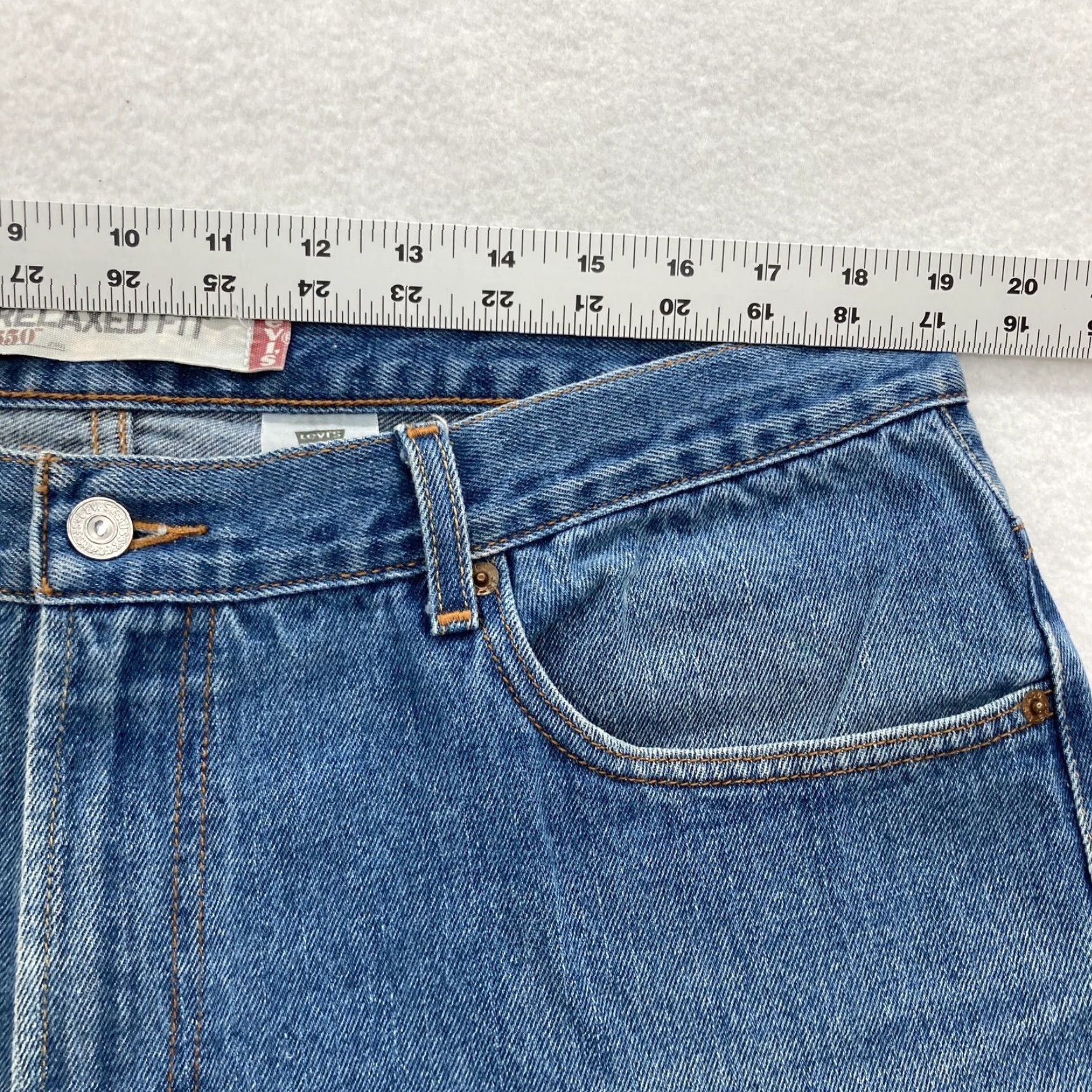 Levi's VINTAGE Levi's 550 Jeans Mens 38x34 Blue Relaxed Fit Tapered Leg Denim 2005 Y2K Size US 38 / EU 54 - 6 Thumbnail