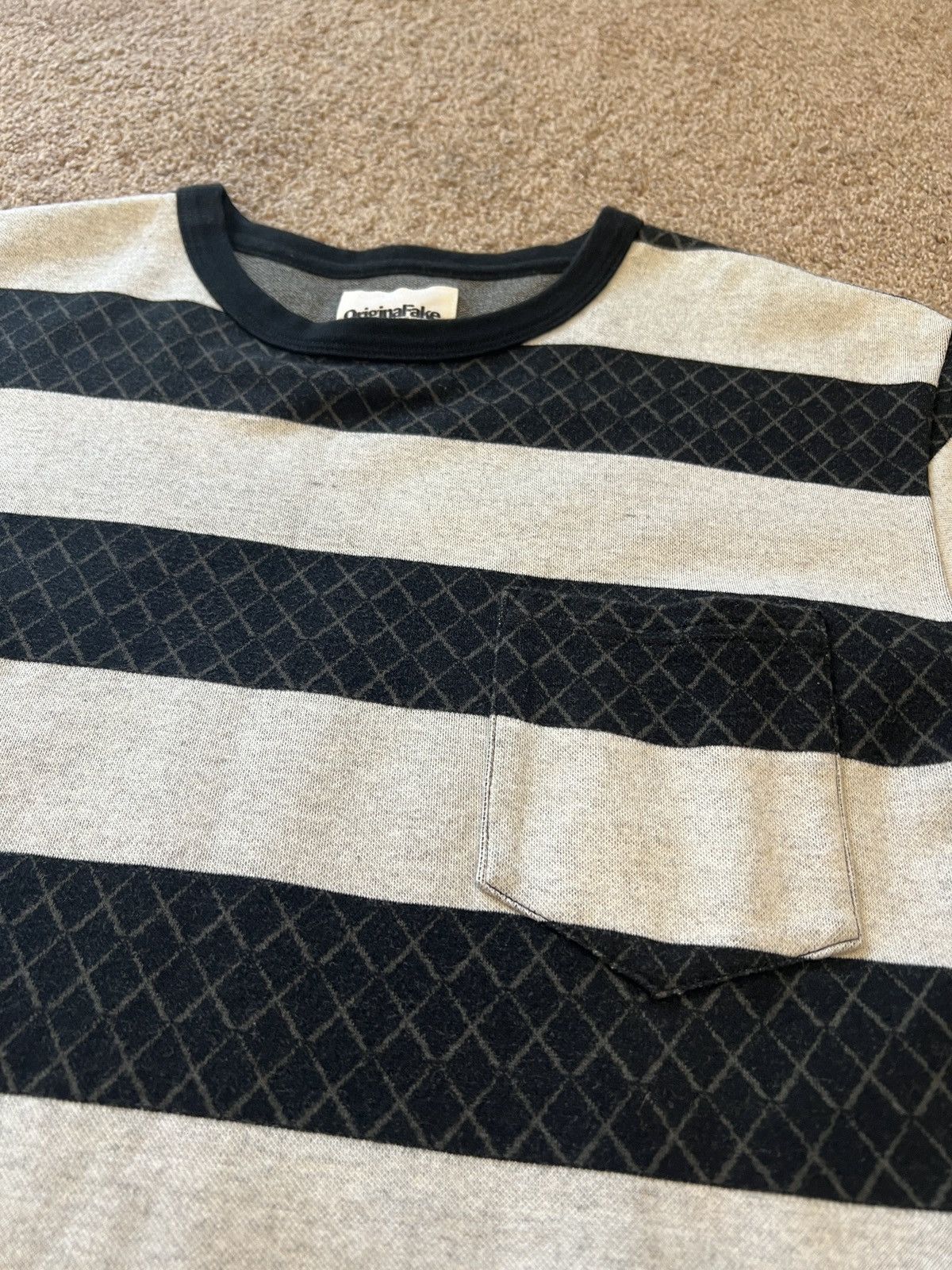 Original Fake Like new Original Fake OF Kaws short sleeve t-shirt size 3 Size US L / EU 52-54 / 3 - 2 Thumbnail