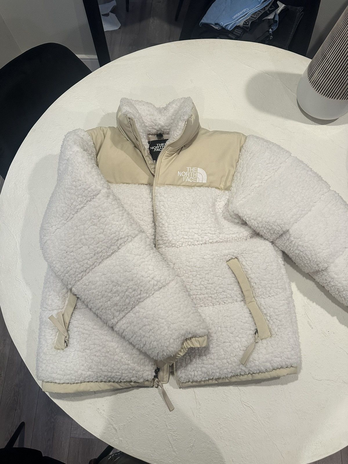 image of The North Face Heavy Jacket in White, Men's (Size Medium)