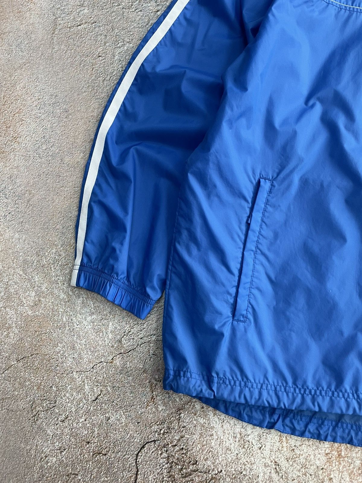 Nike Vintage Nike Nylon Light Jacket Small Logo Size US XL / EU 56 / 4 - 4 Thumbnail