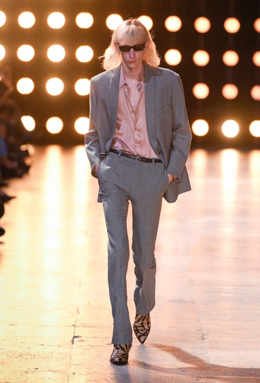 Celine SS23 Satin Silk Shirt Size US S / EU 44-46 / 1 - 9 Thumbnail