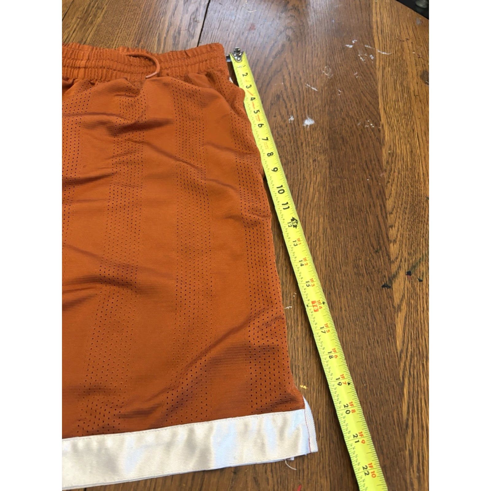 Vintage VINTAGE 90s Men's Large Basketball Shorts Nike Shirt? Size US 33 - 2 Thumbnail