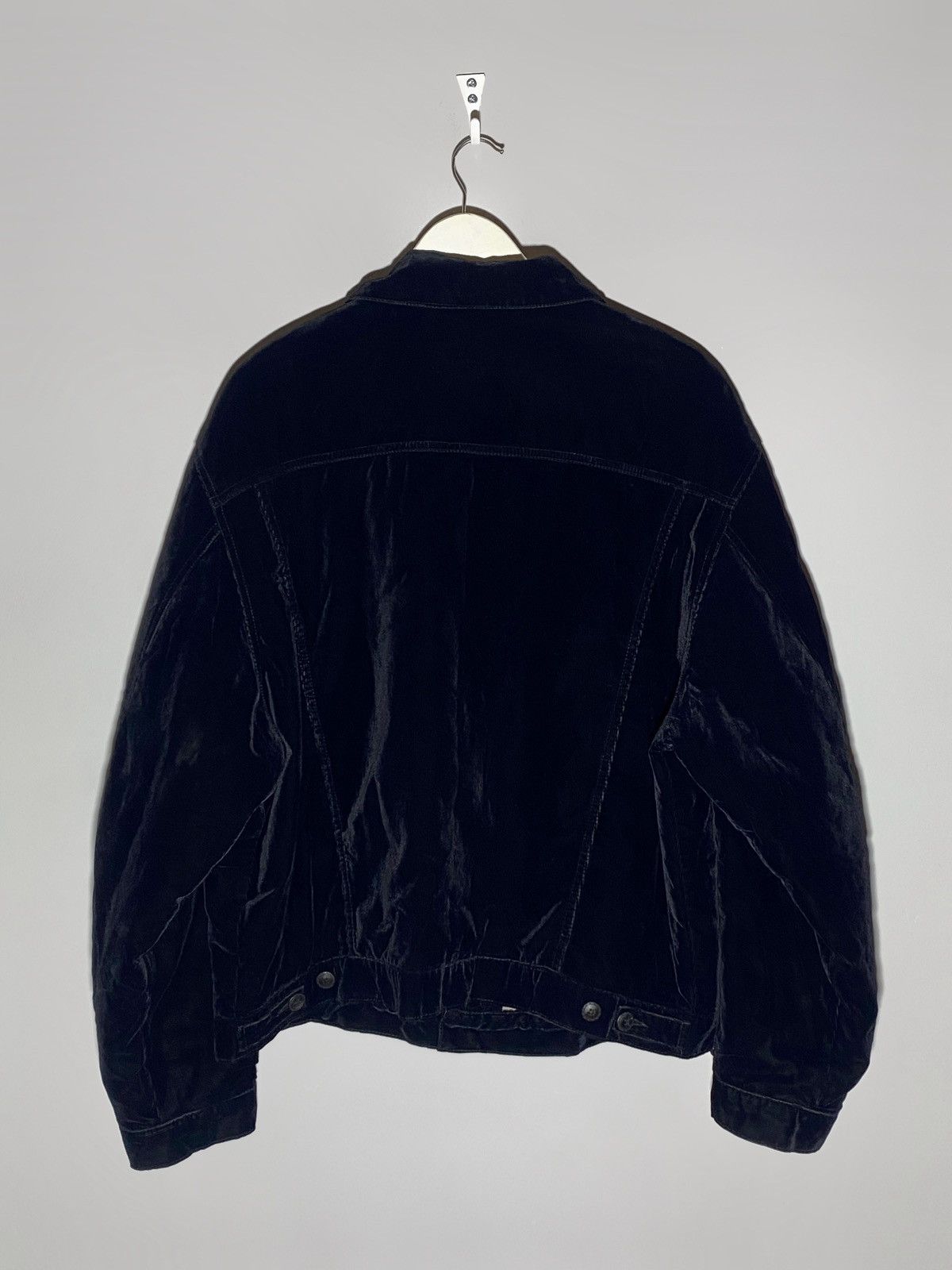 Vintage Vintage 90s Versace Classic V2 Rare Corduroy Velvet Jacket Size US XL / EU 56 / 4 - 2 Thumbnail