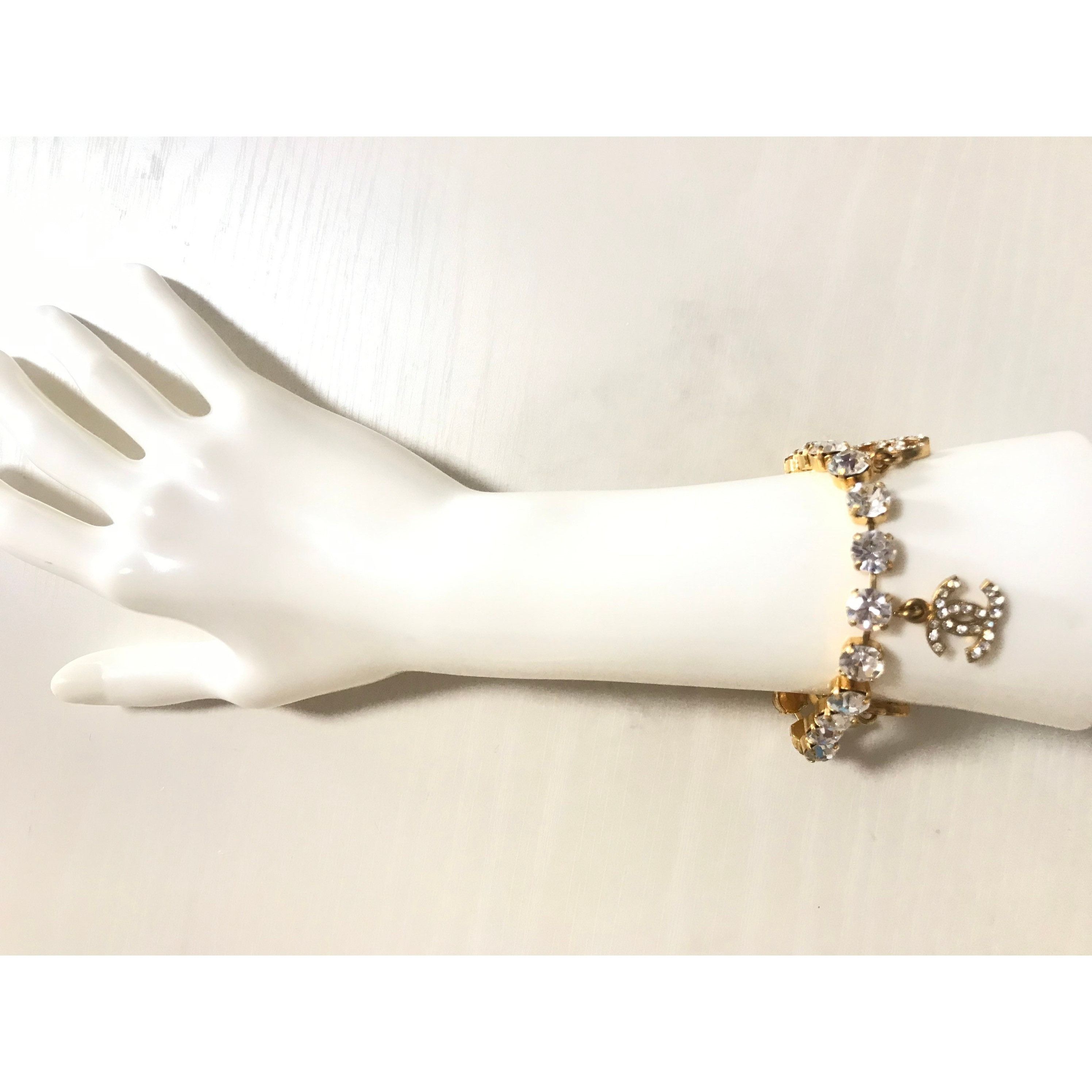 Chanel Vintage Chanel bracelet with crystal and CC charms. Size ONE SIZE - 2 Thumbnail