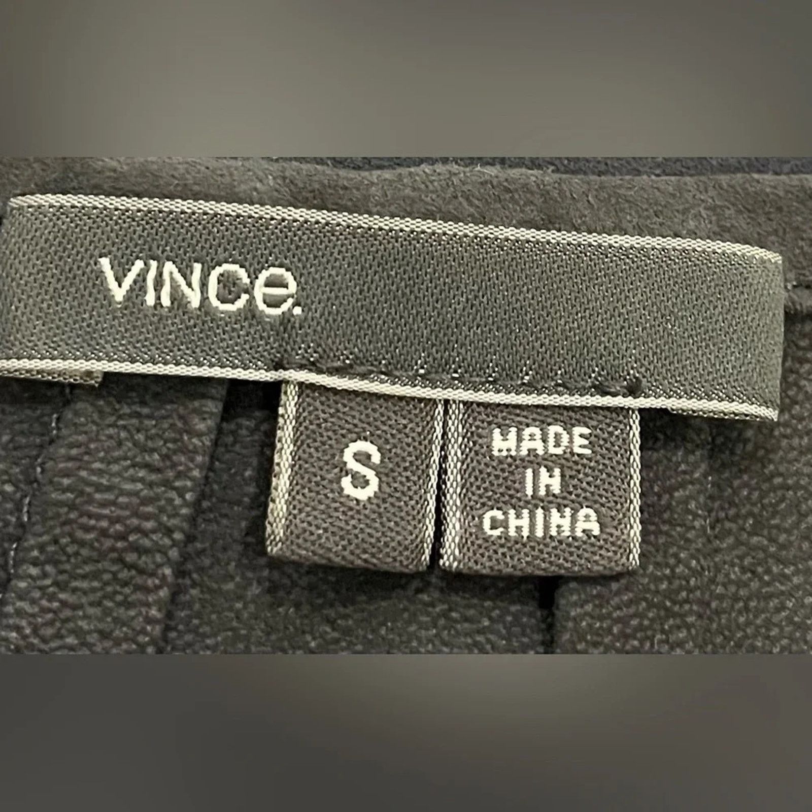 Vince Vince suede partial button leather short sleeve top, size S Size S / US 4 / IT 40 - 3 Thumbnail